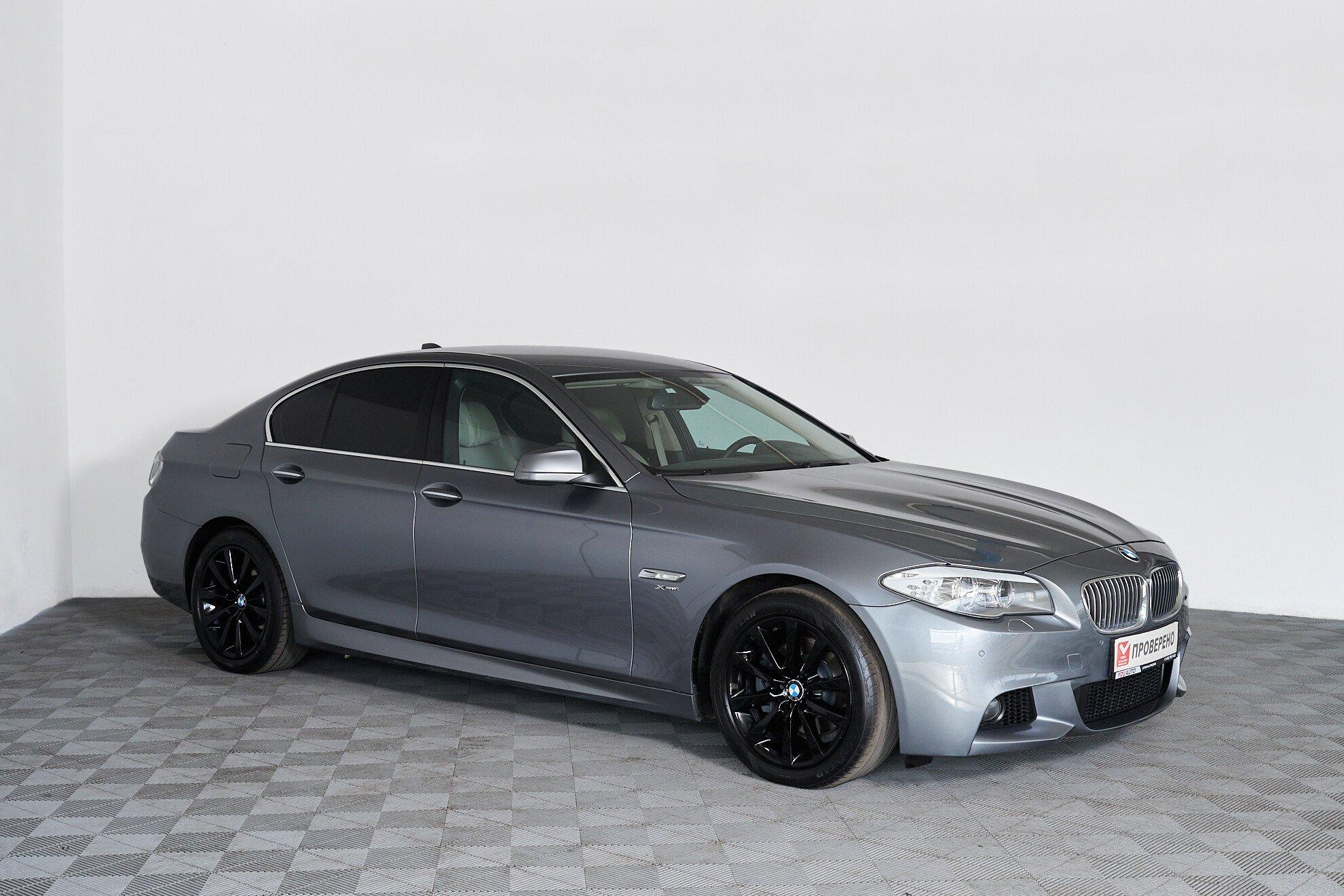 BMW 5 серии 2012, серый