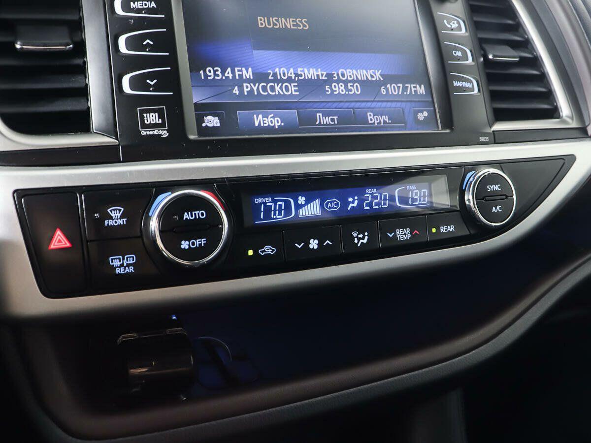 Toyota Highlander 2015, черный
