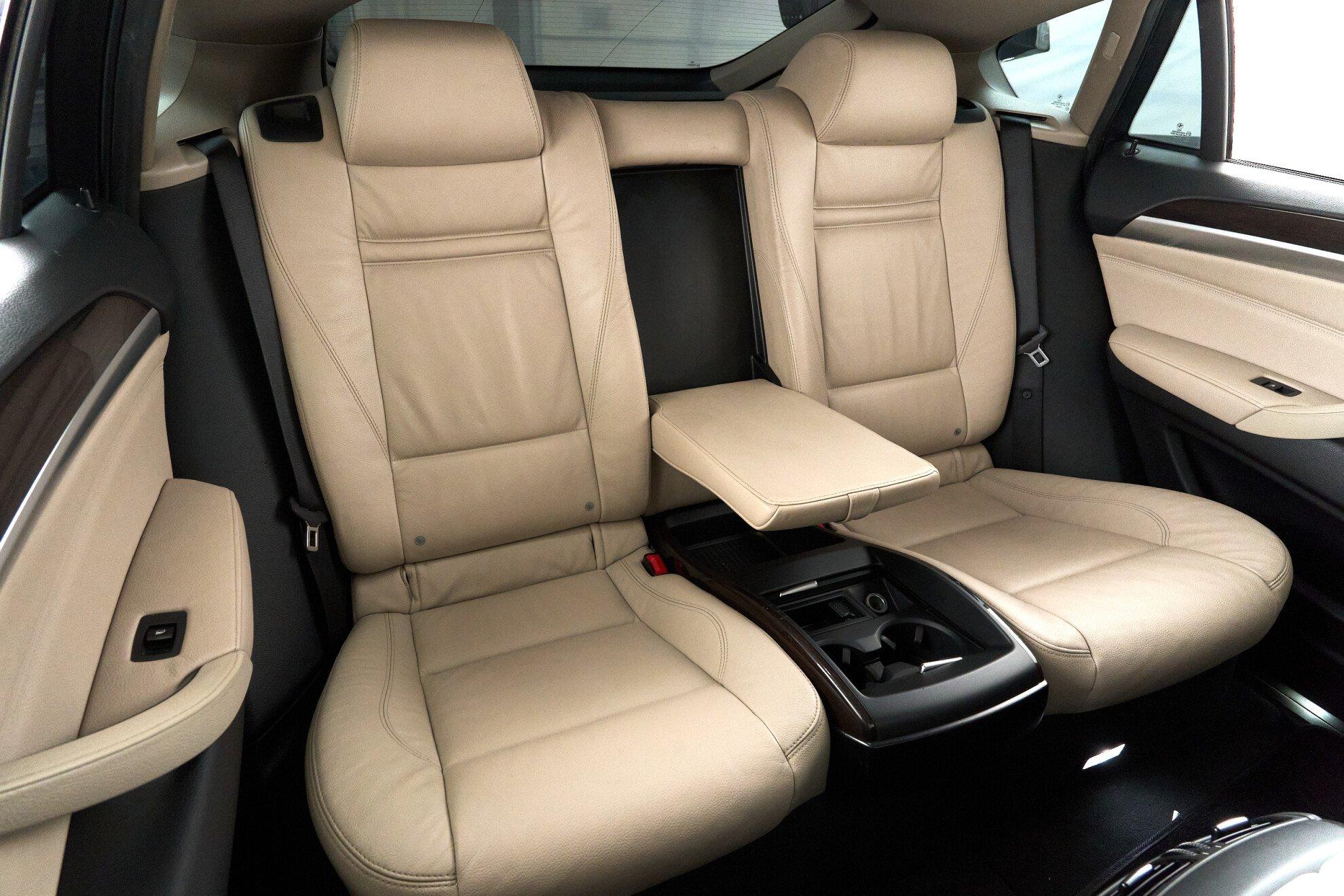 BMW X6 2011, белый