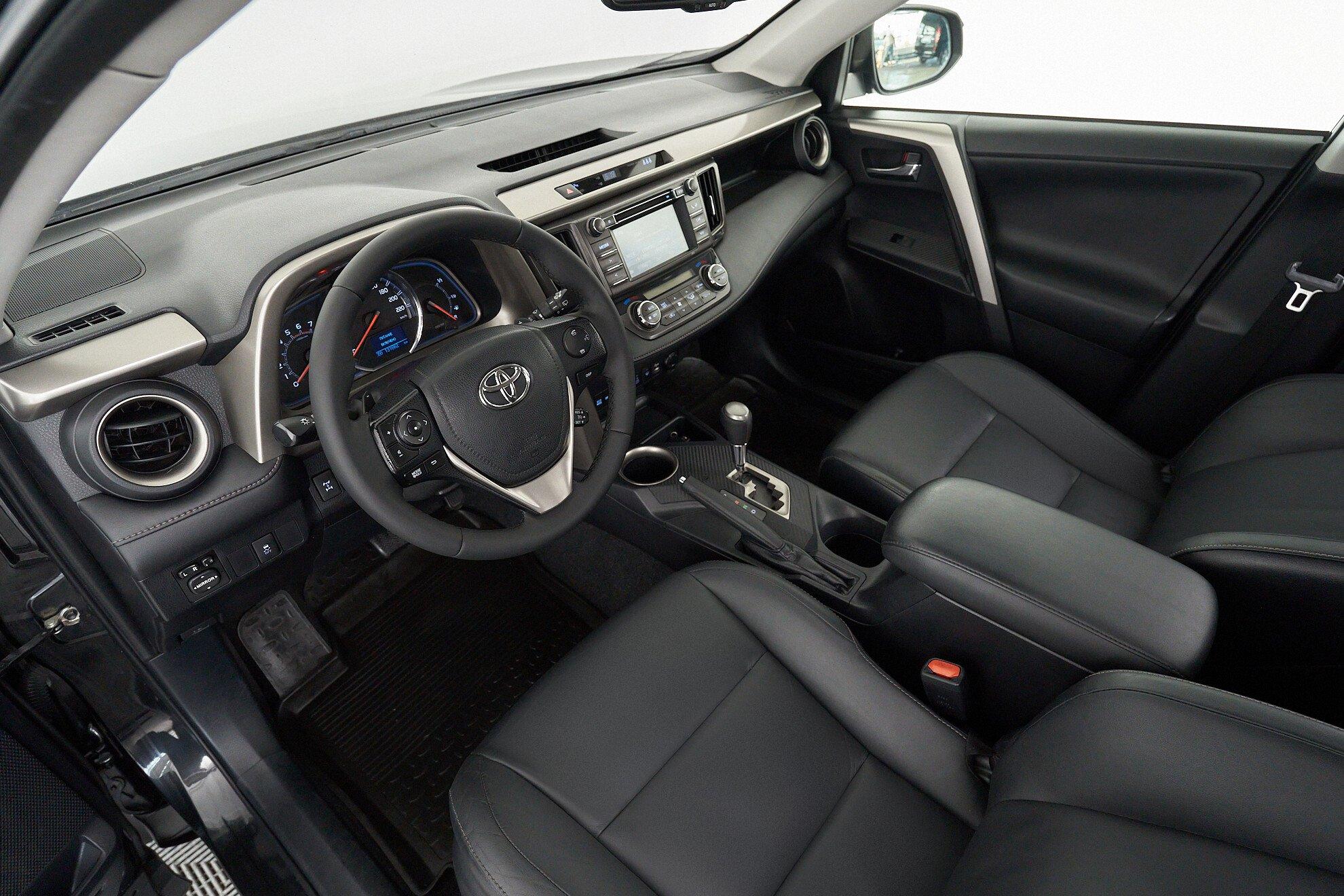 Toyota RAV4 2013, черный