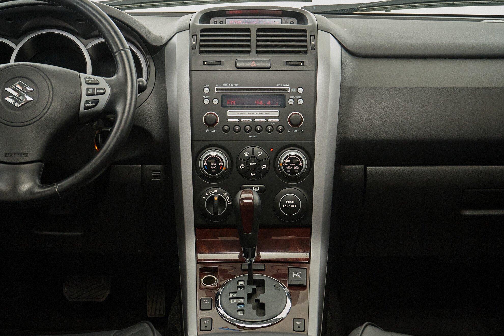 Suzuki Grand Vitara 2007, бежевый