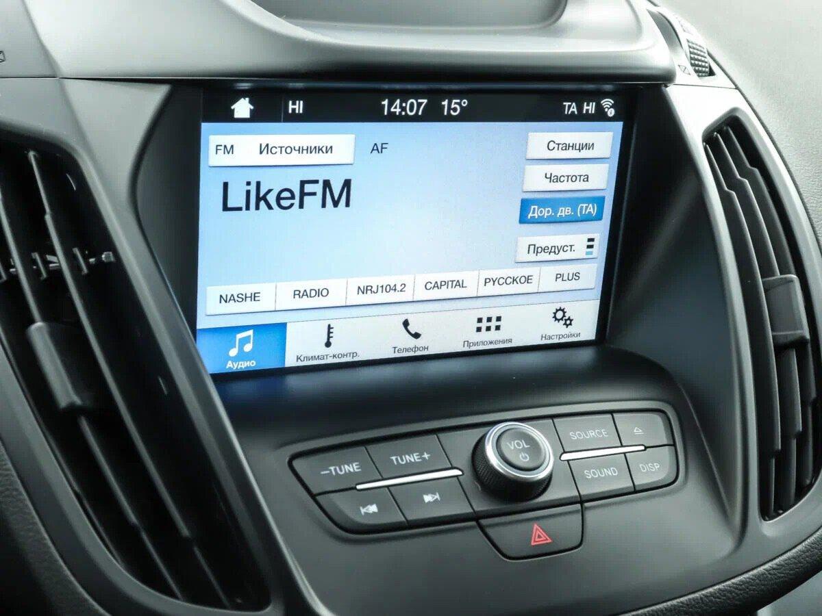Ford Kuga 2019, белый