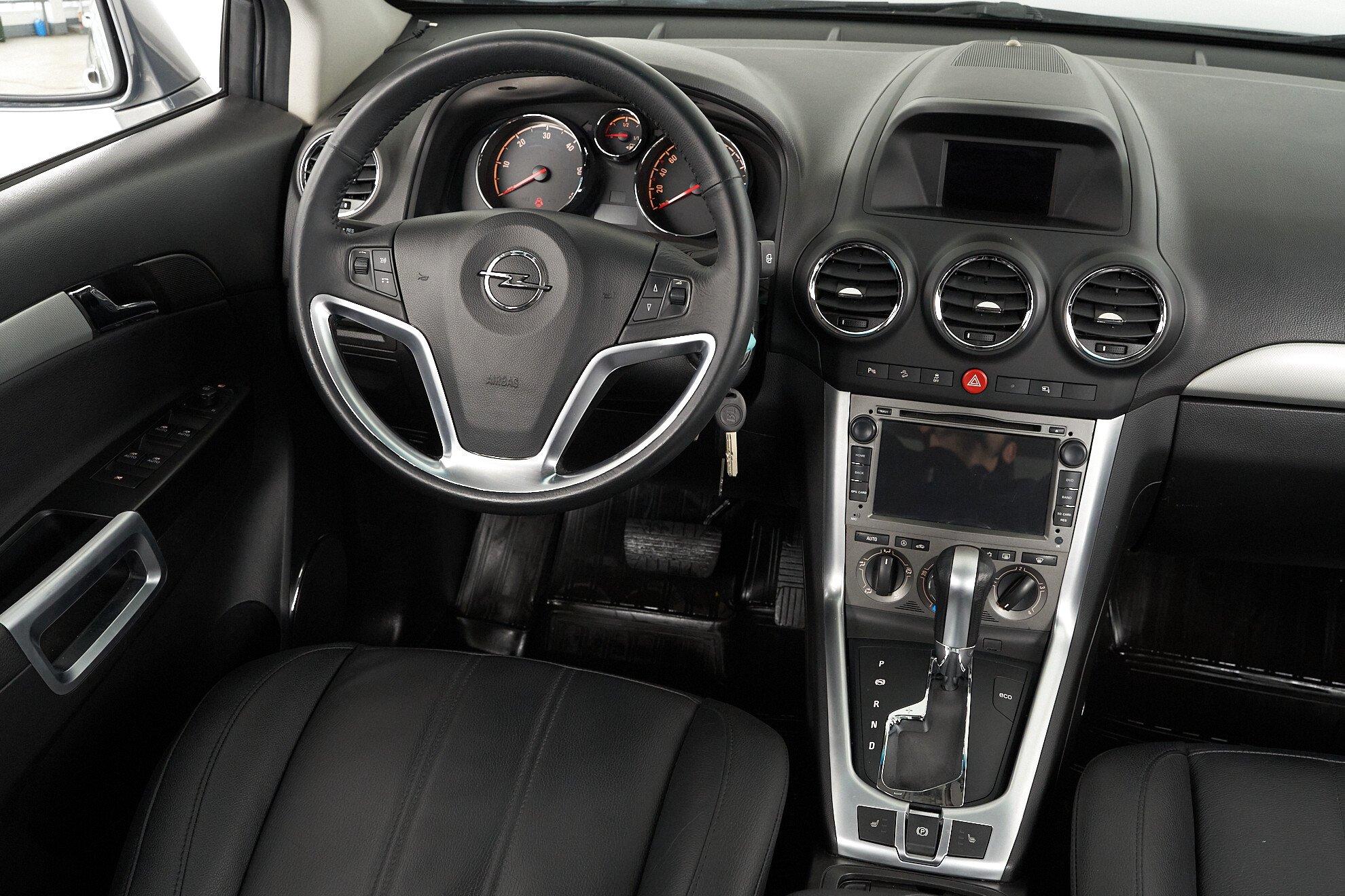 Opel Antara 2013, серый