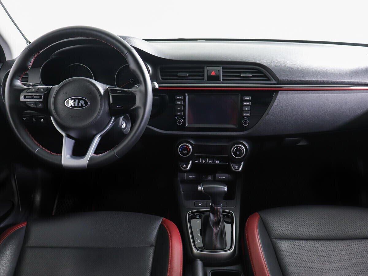 Kia Rio 2019, черный