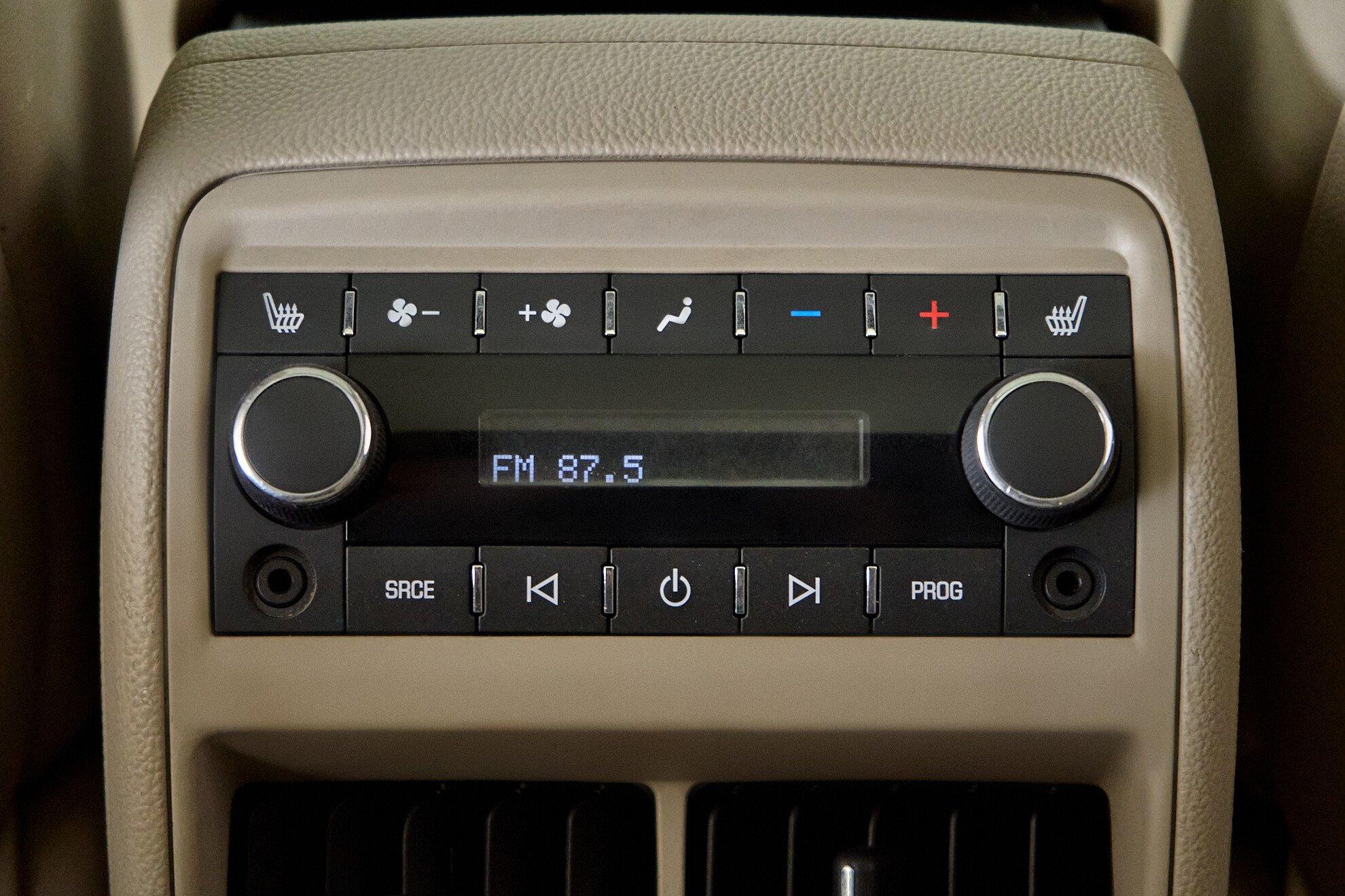 Cadillac SRX 2011, бежевый