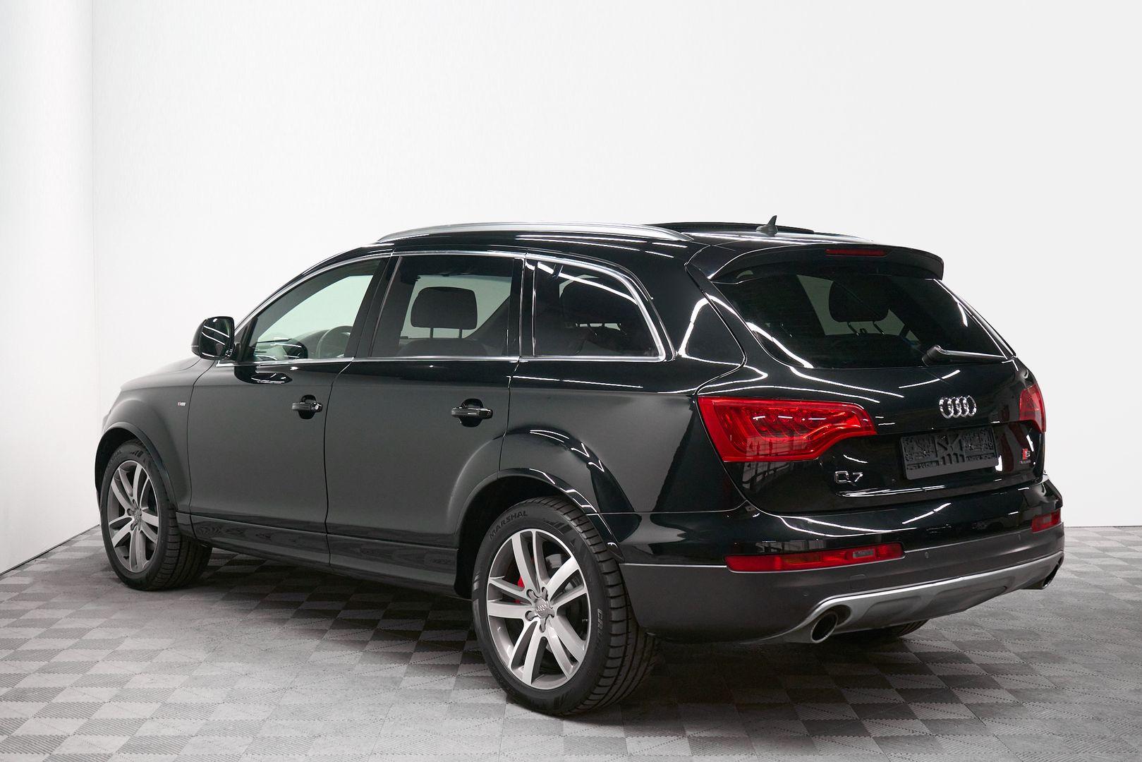 Audi Q7 2007, черный