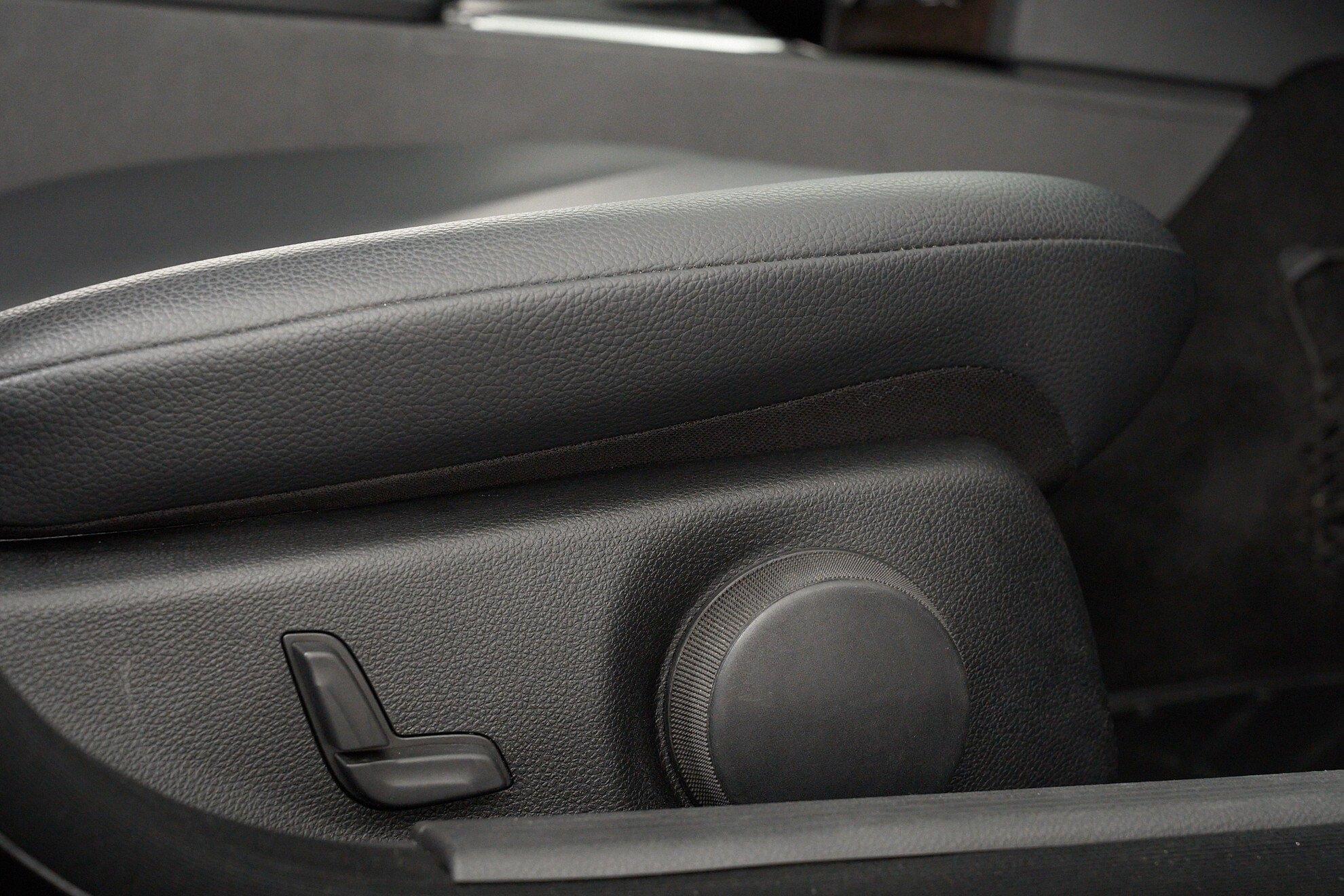 Mercedes-Benz C-Класс 2010, черный