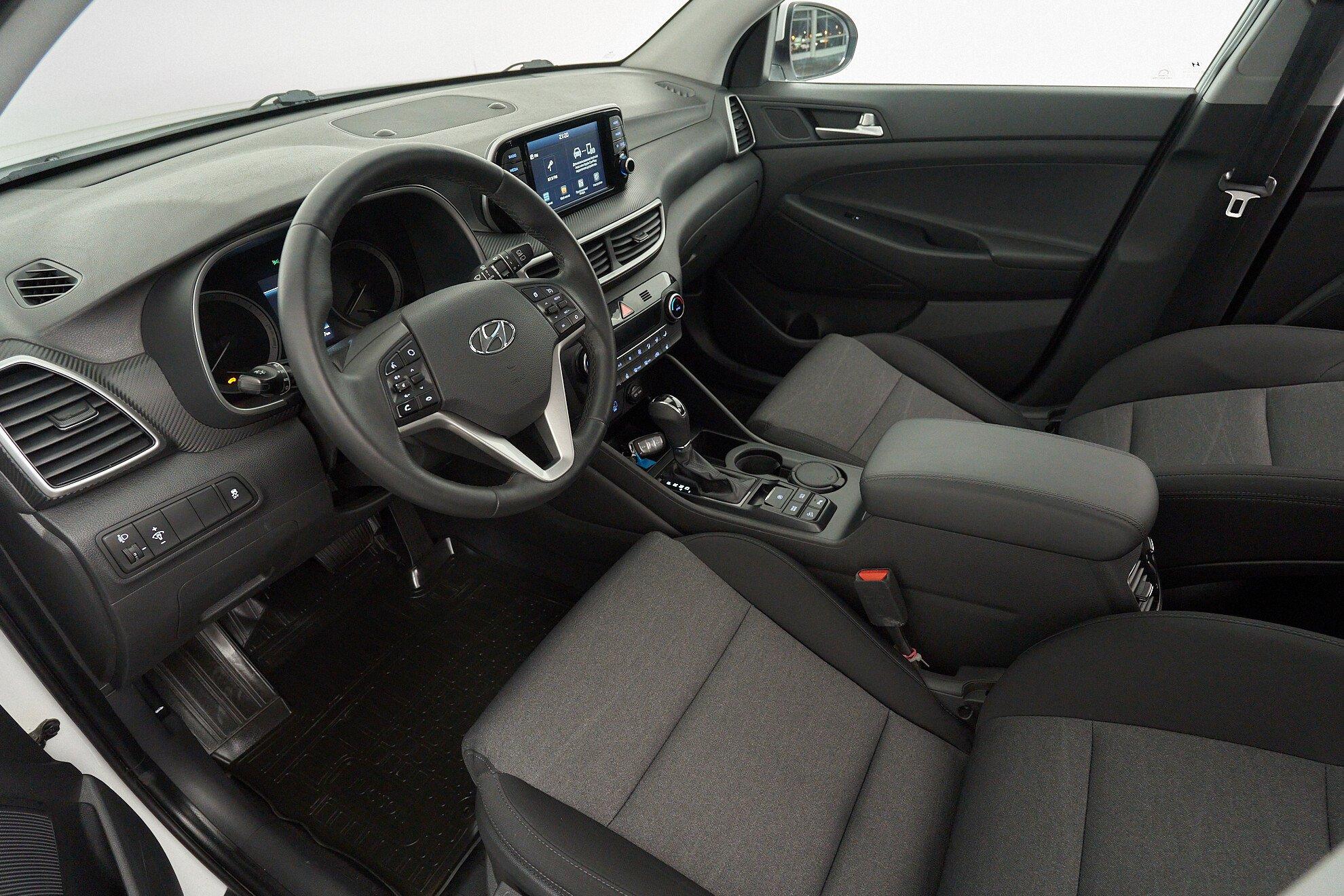 Hyundai Tucson 2018, белый