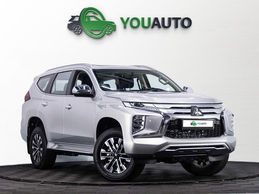 Mitsubishi Montero Sport 2022, серебряный
