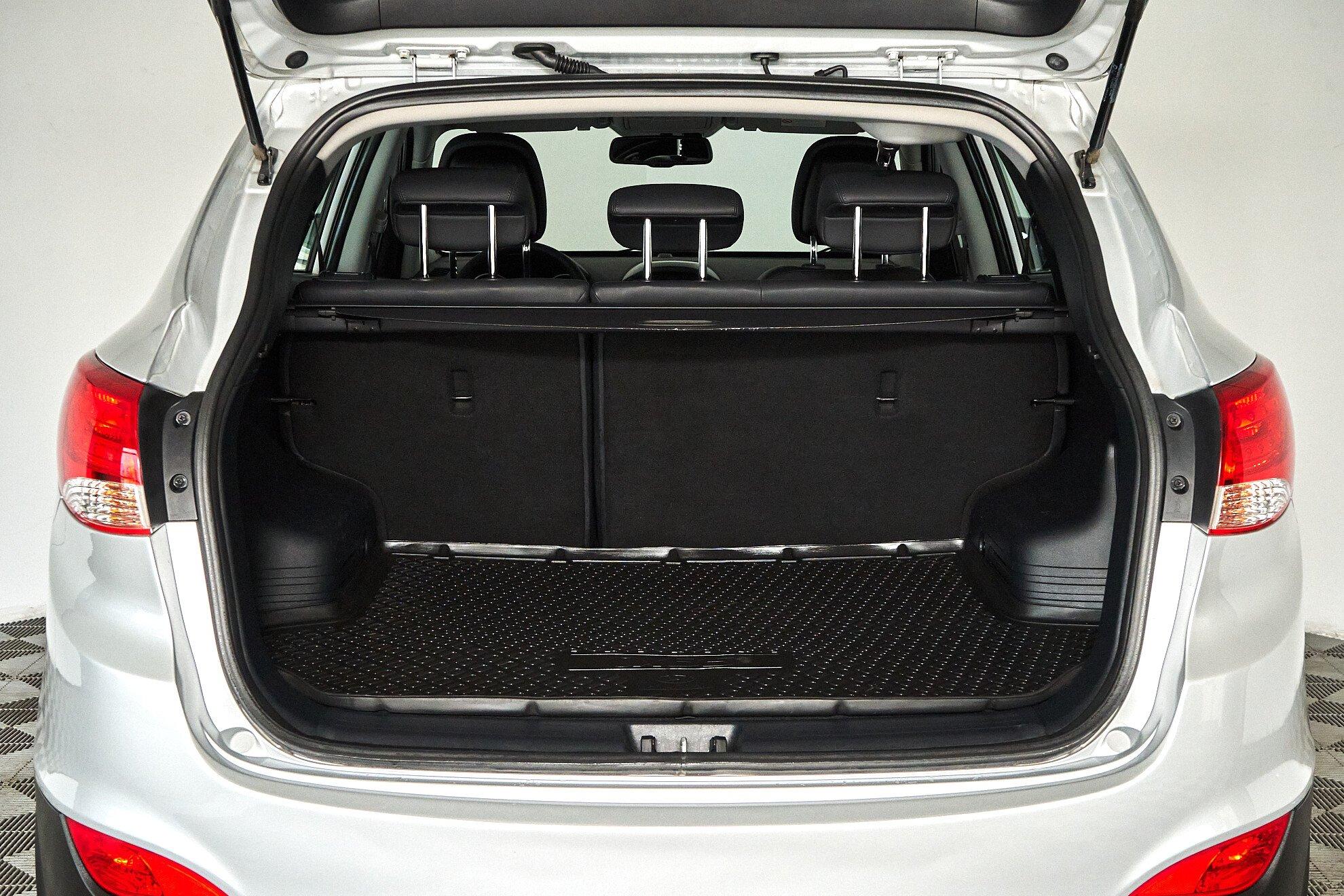 Hyundai ix35 2013, серебряный