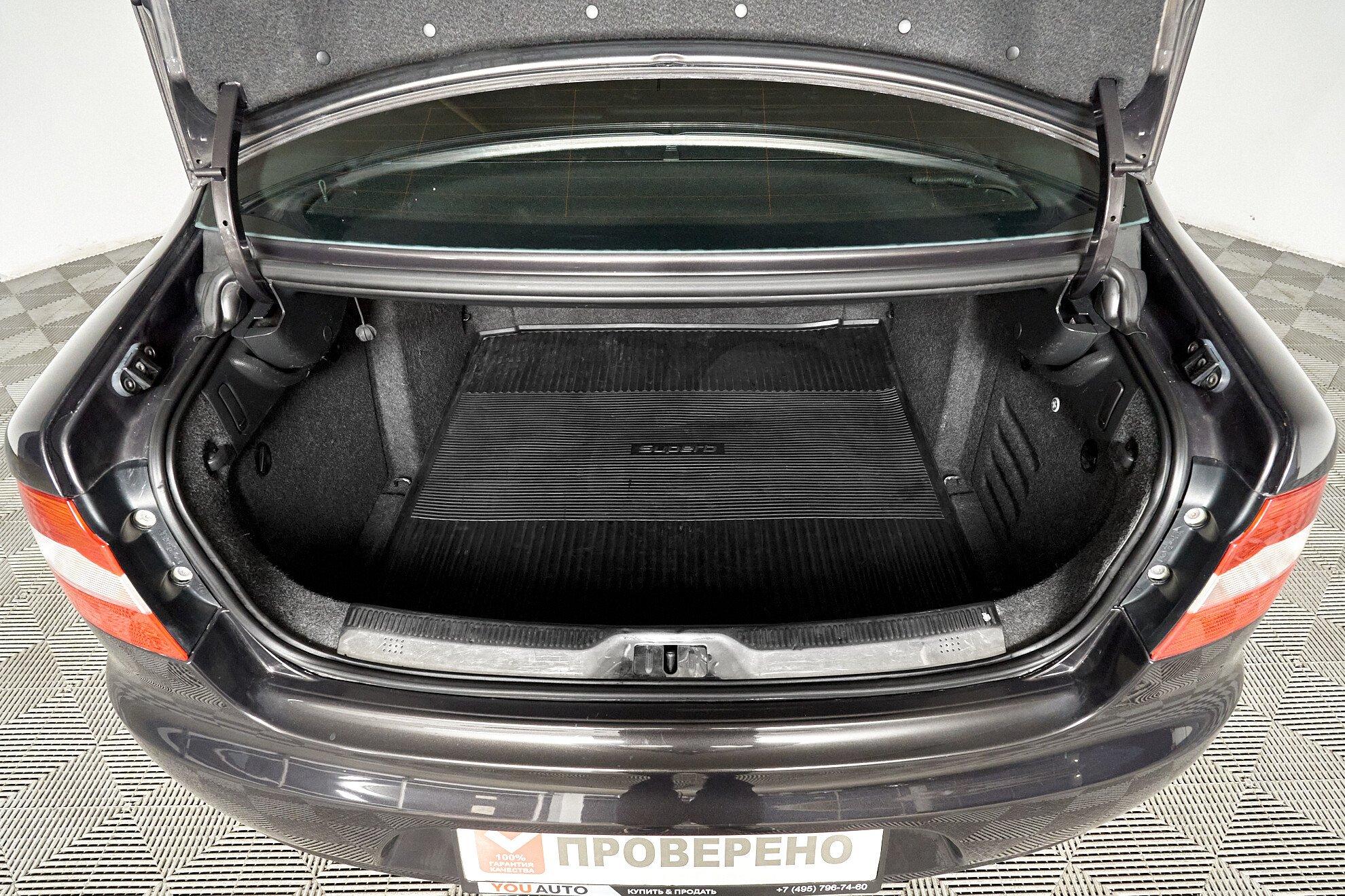 Skoda Superb 2011, коричневый