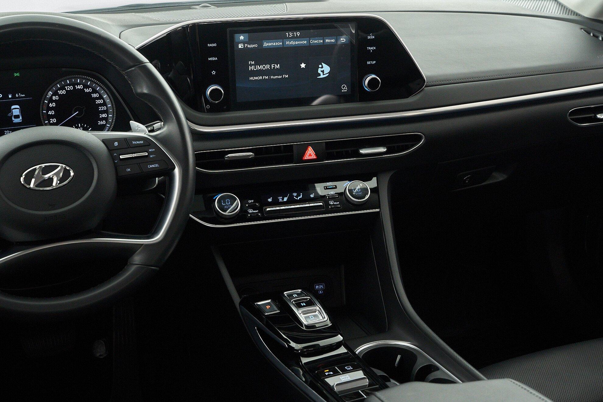 Hyundai Sonata 2019, черный