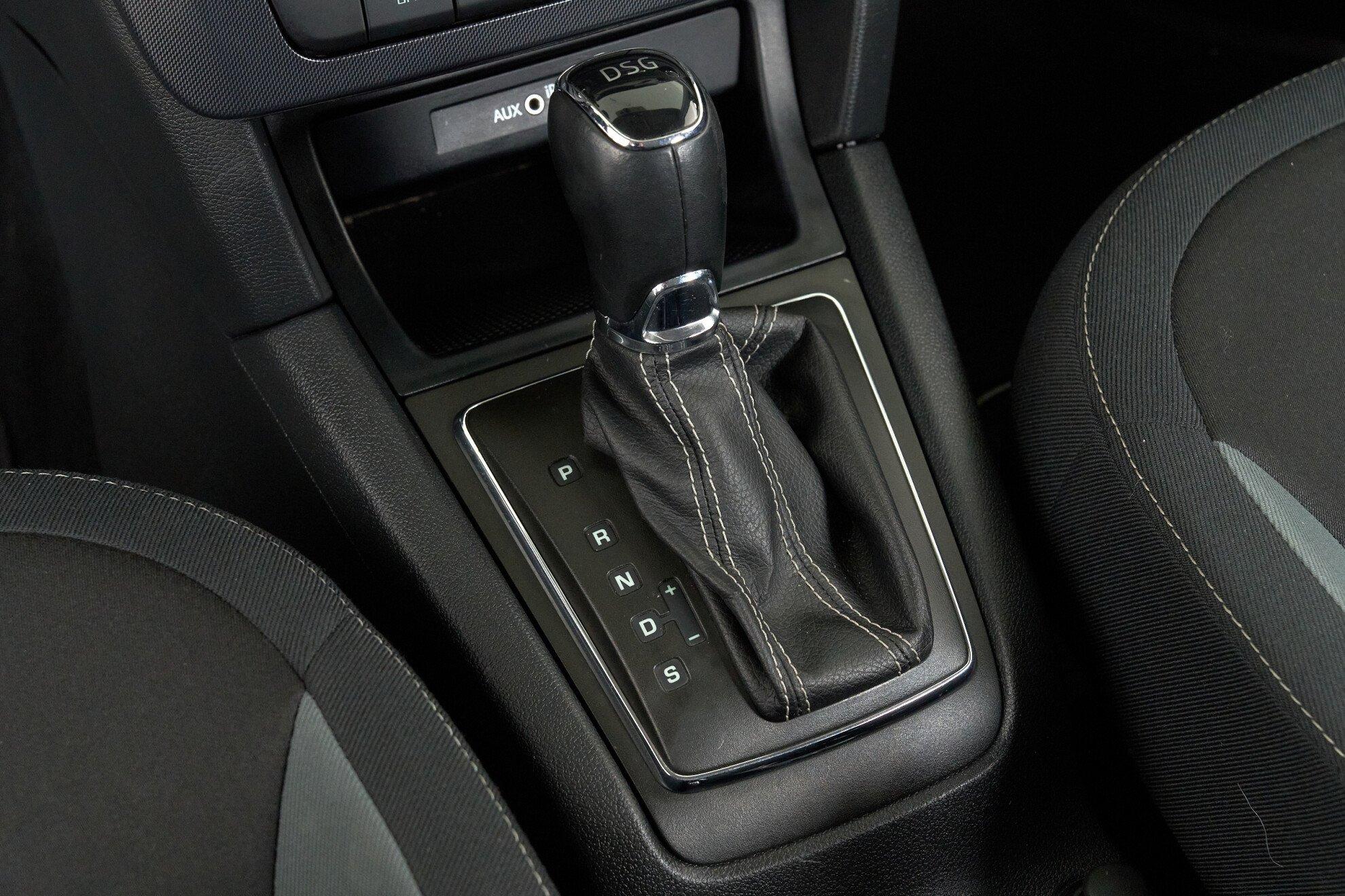Skoda Yeti 2015, белый