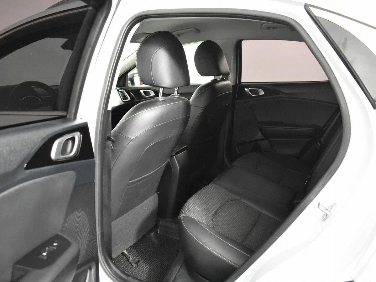 Kia XCeed 2021, белый