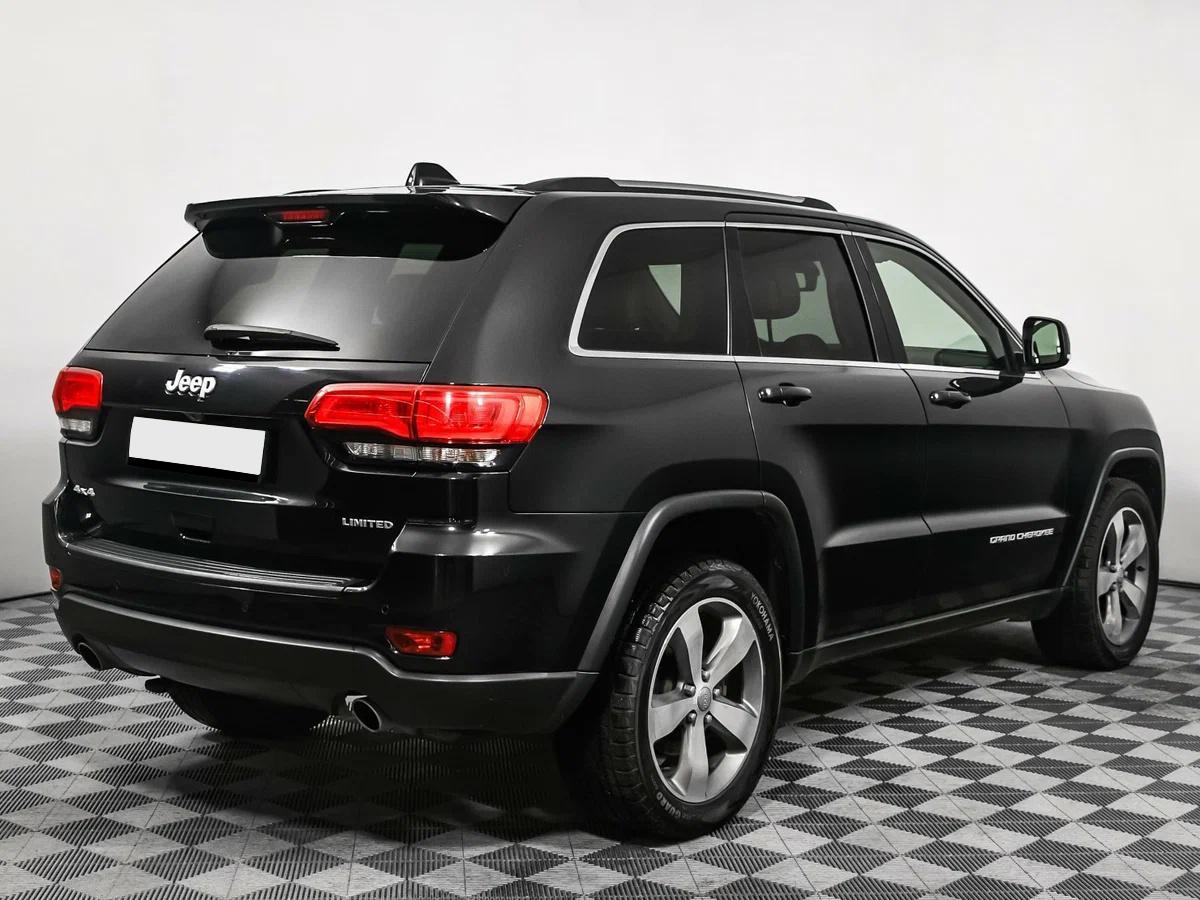 Jeep Grand Cherokee 2016, черный