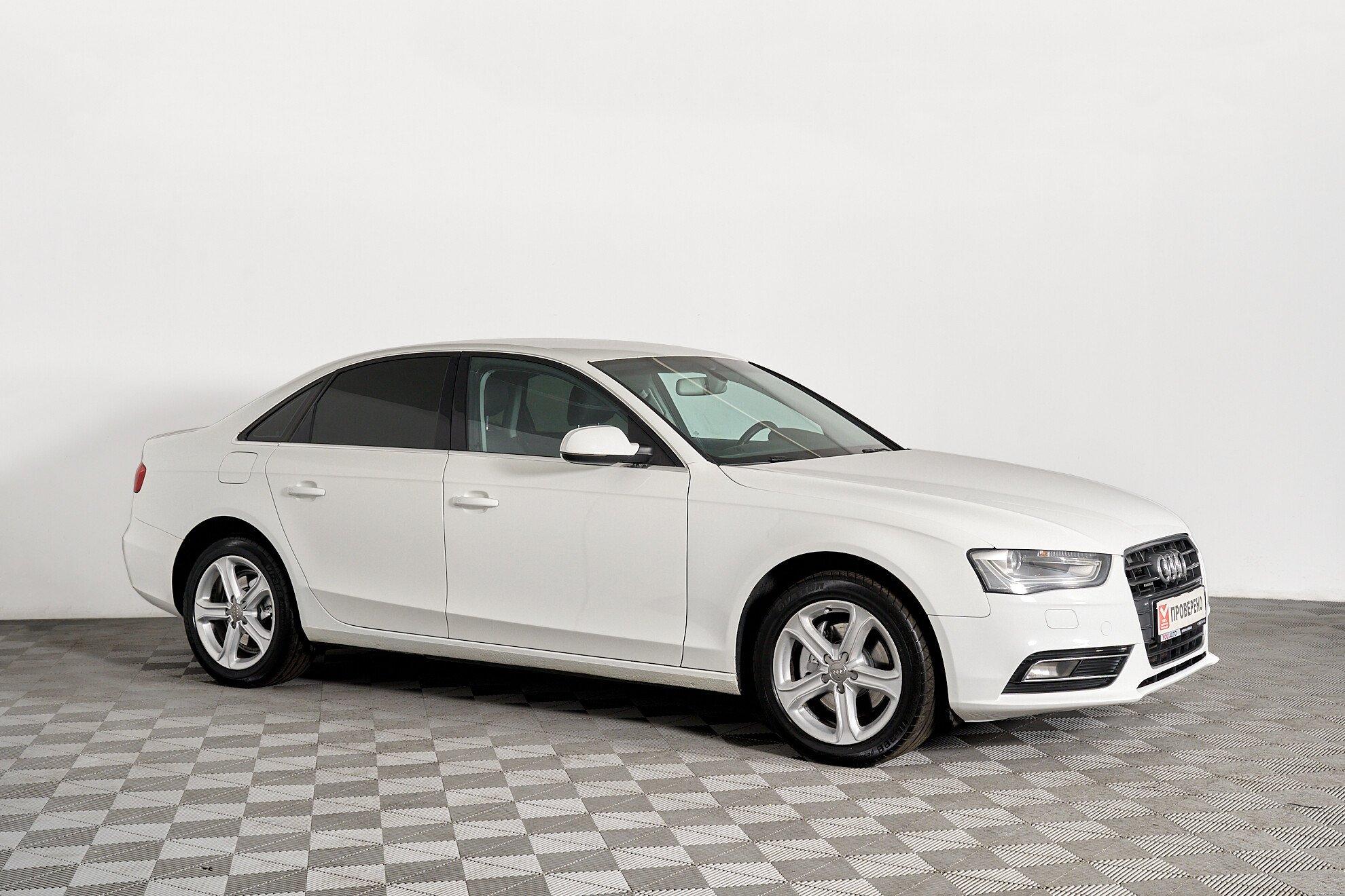 Audi A4 2012, белый
