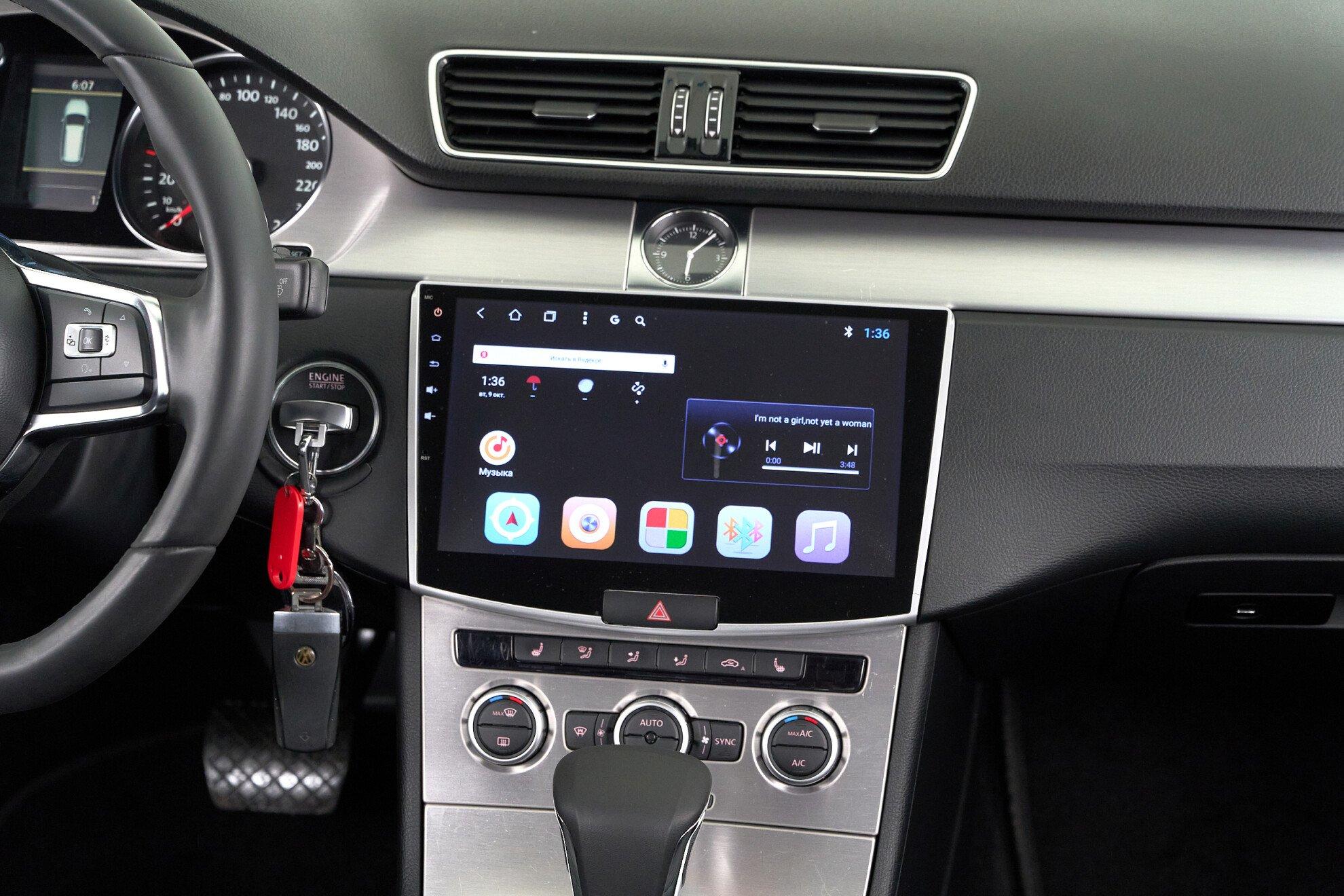 Volkswagen Passat 2011, белый