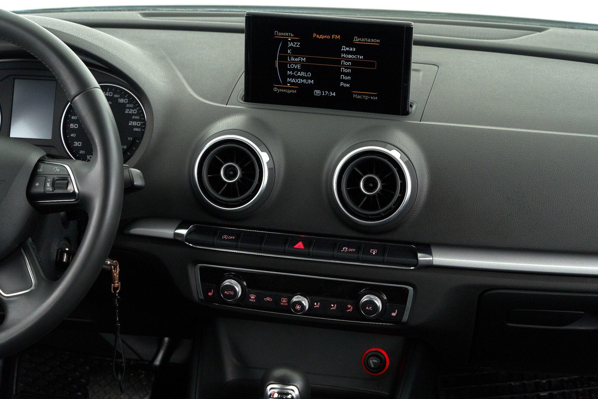 Audi A3 2014, белый