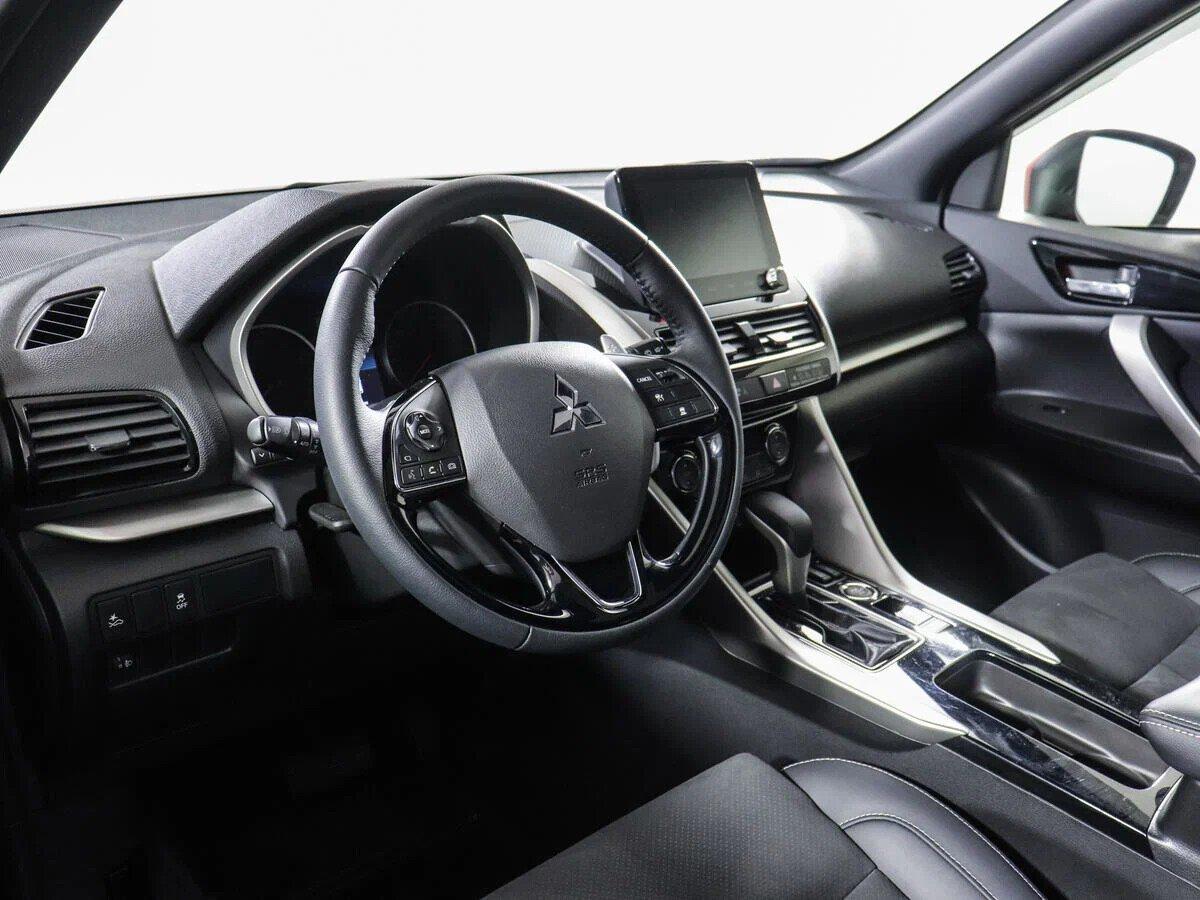 Mitsubishi Eclipse Cross 2021, красный