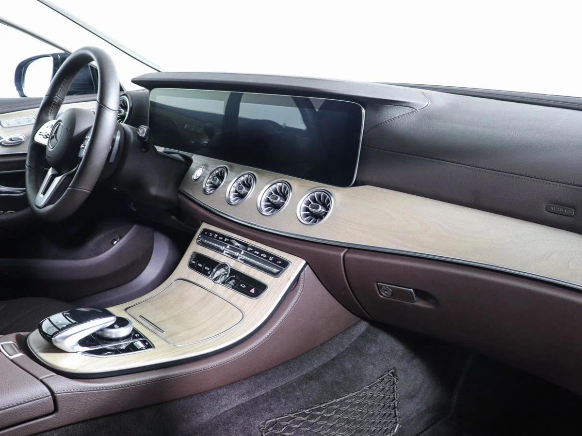 Mercedes-Benz CLS 2019, черный