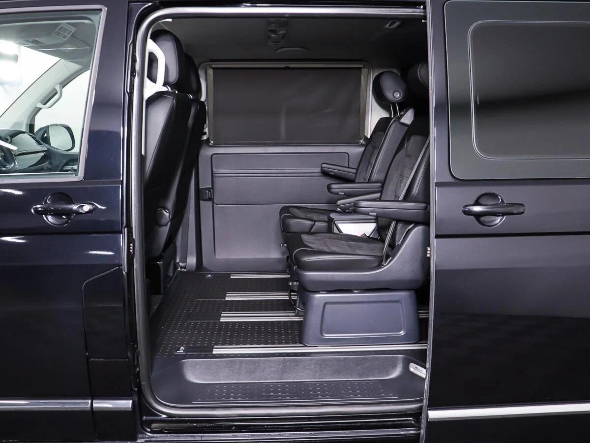 Volkswagen Multivan 2020, черный