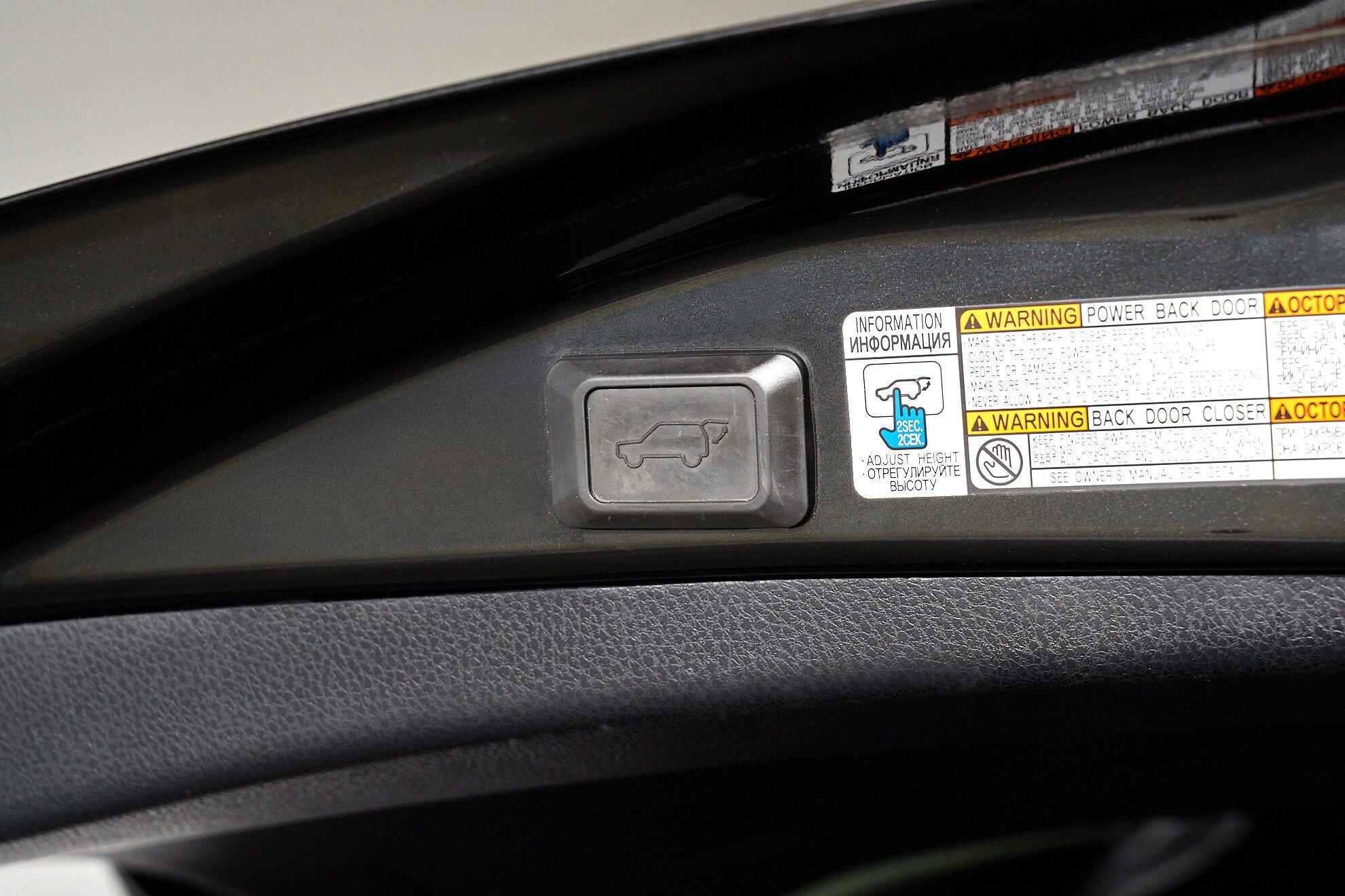 Toyota RAV4 2013, черный