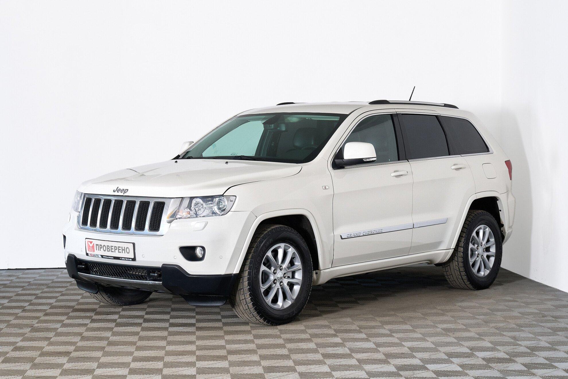 Jeep Grand Cherokee 2011, белый
