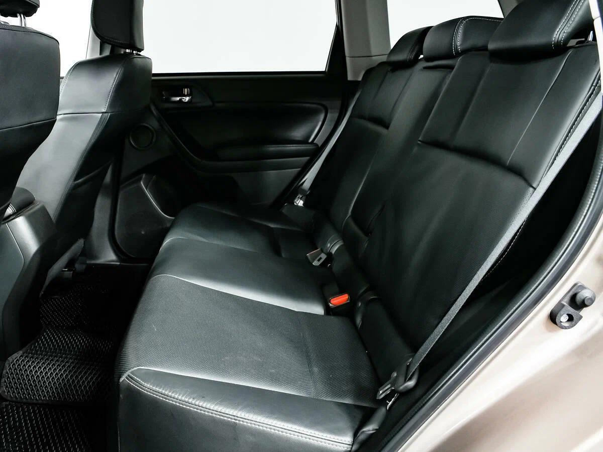 Subaru Forester 2015, бежевый