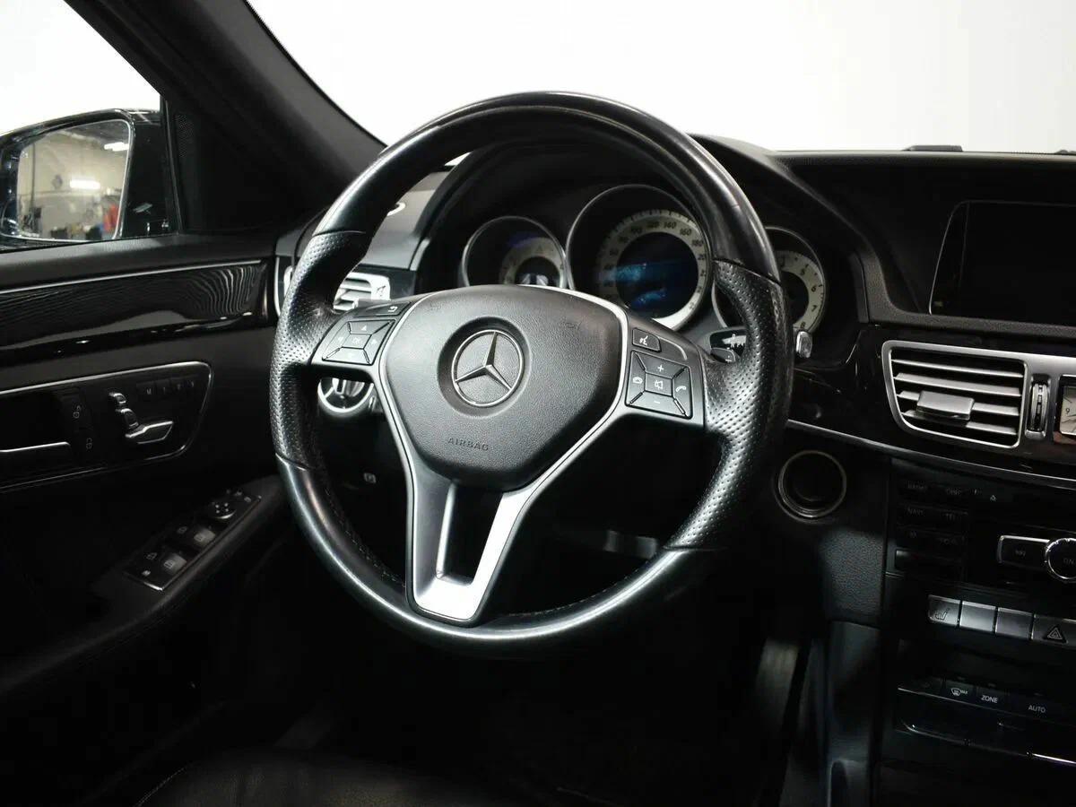 Mercedes-Benz E-Класс 2014, черный