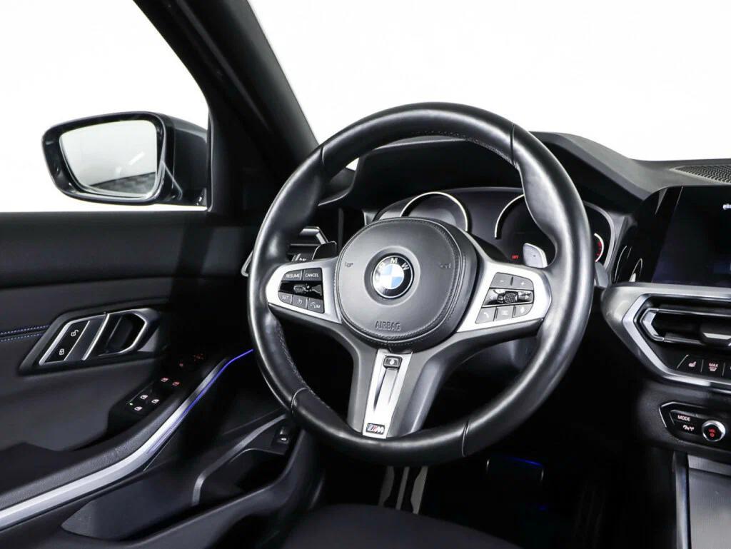 BMW 3 серии 2020, серый
