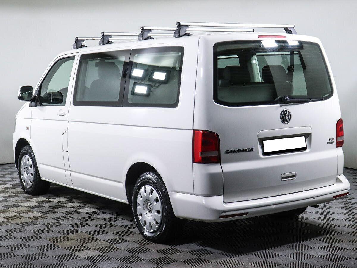 Volkswagen Caravelle 2012, белый