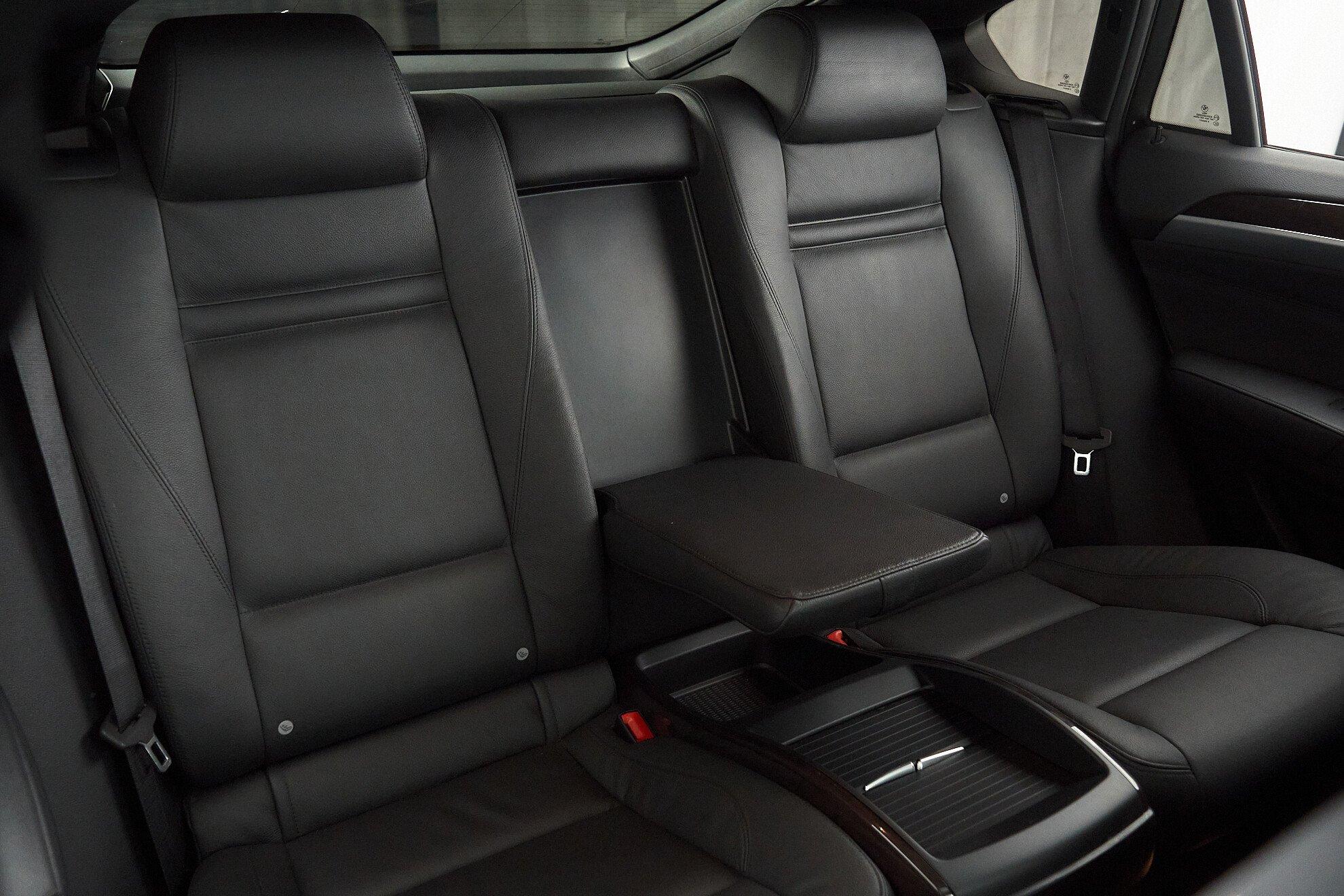 BMW X6 2010, черный