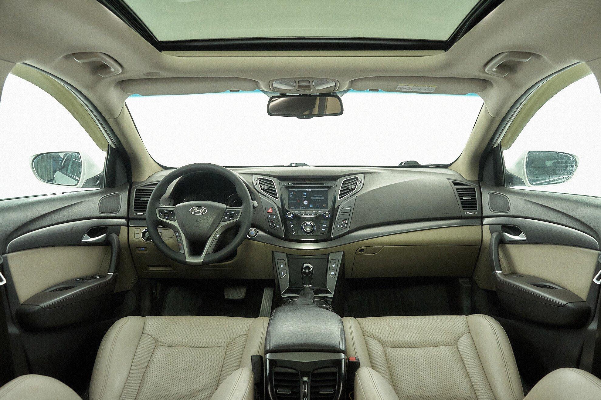 Hyundai i40 2016, белый