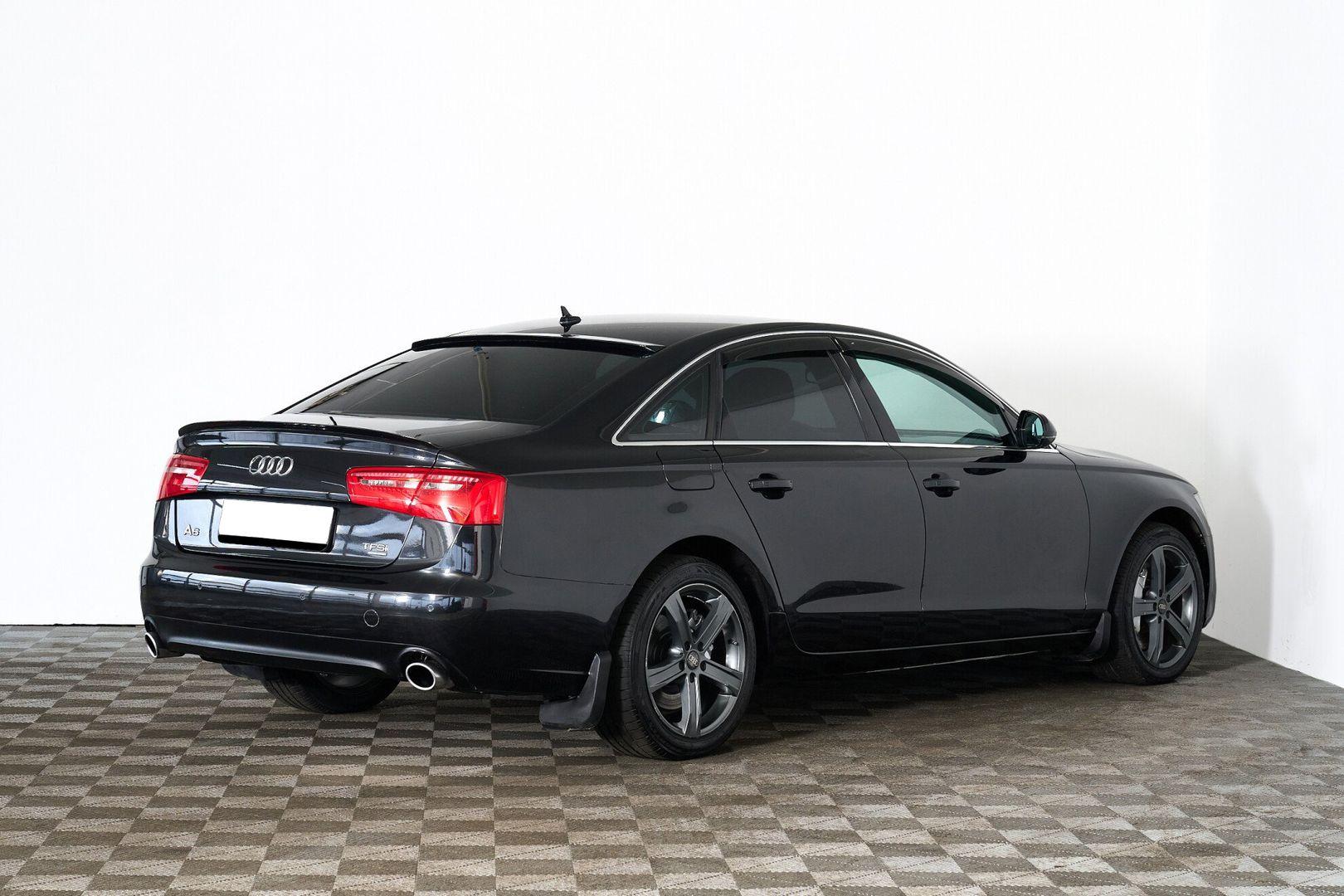 Audi A6 2011, черный