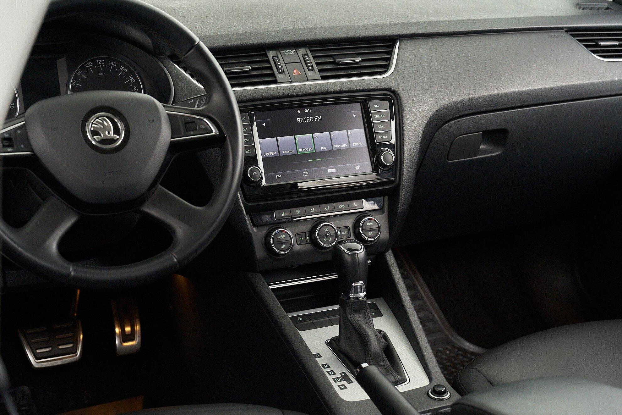 Skoda Octavia 2014, черный