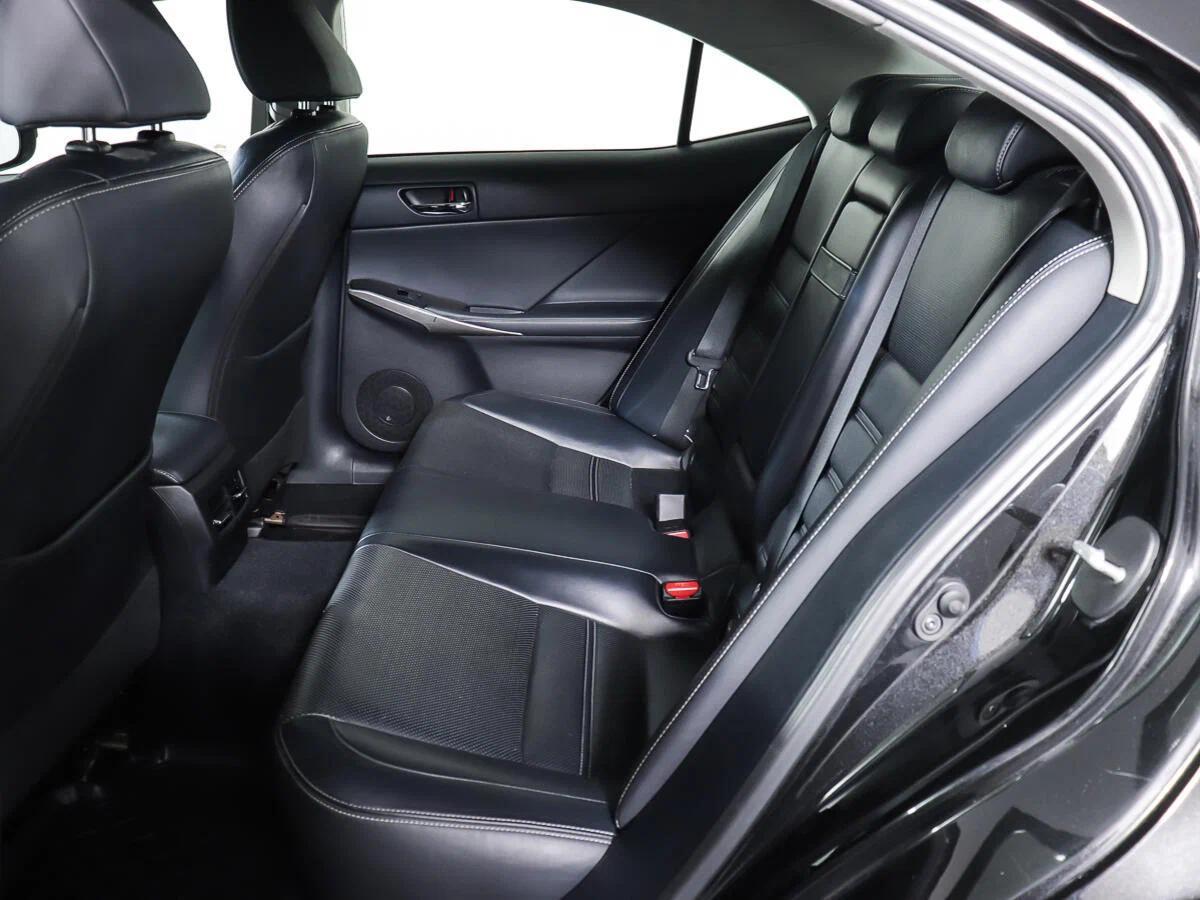 Lexus IS 2015, черный