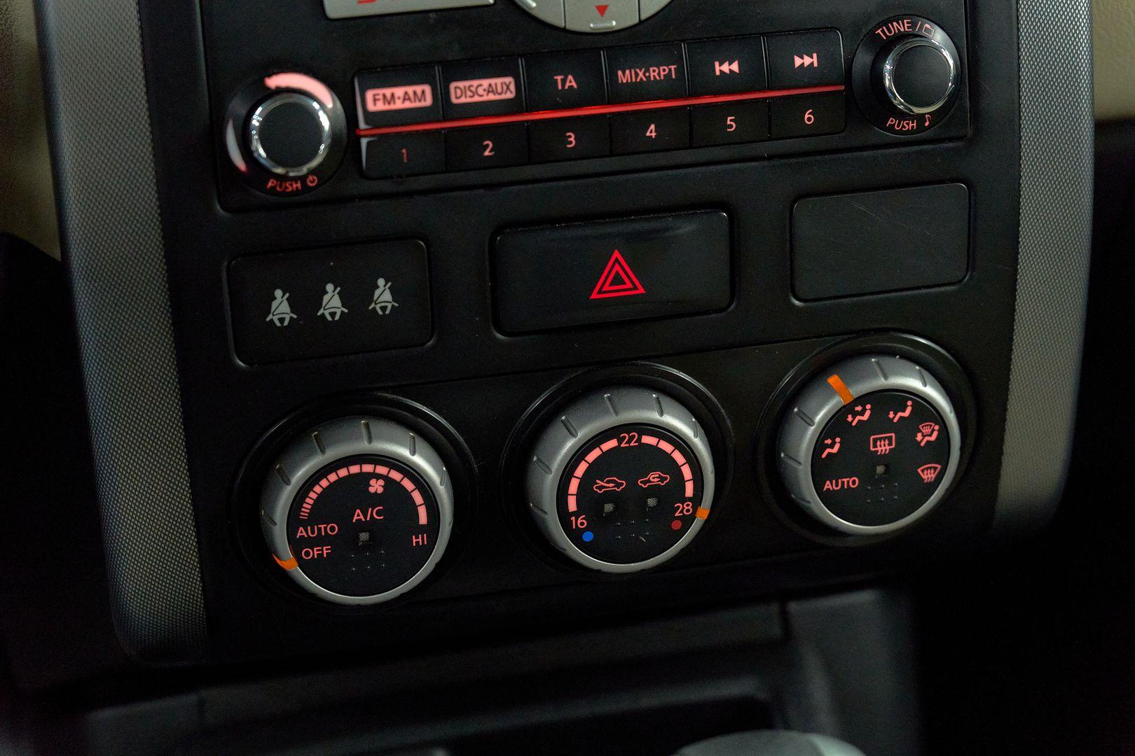 Nissan X-Trail 2010, черный