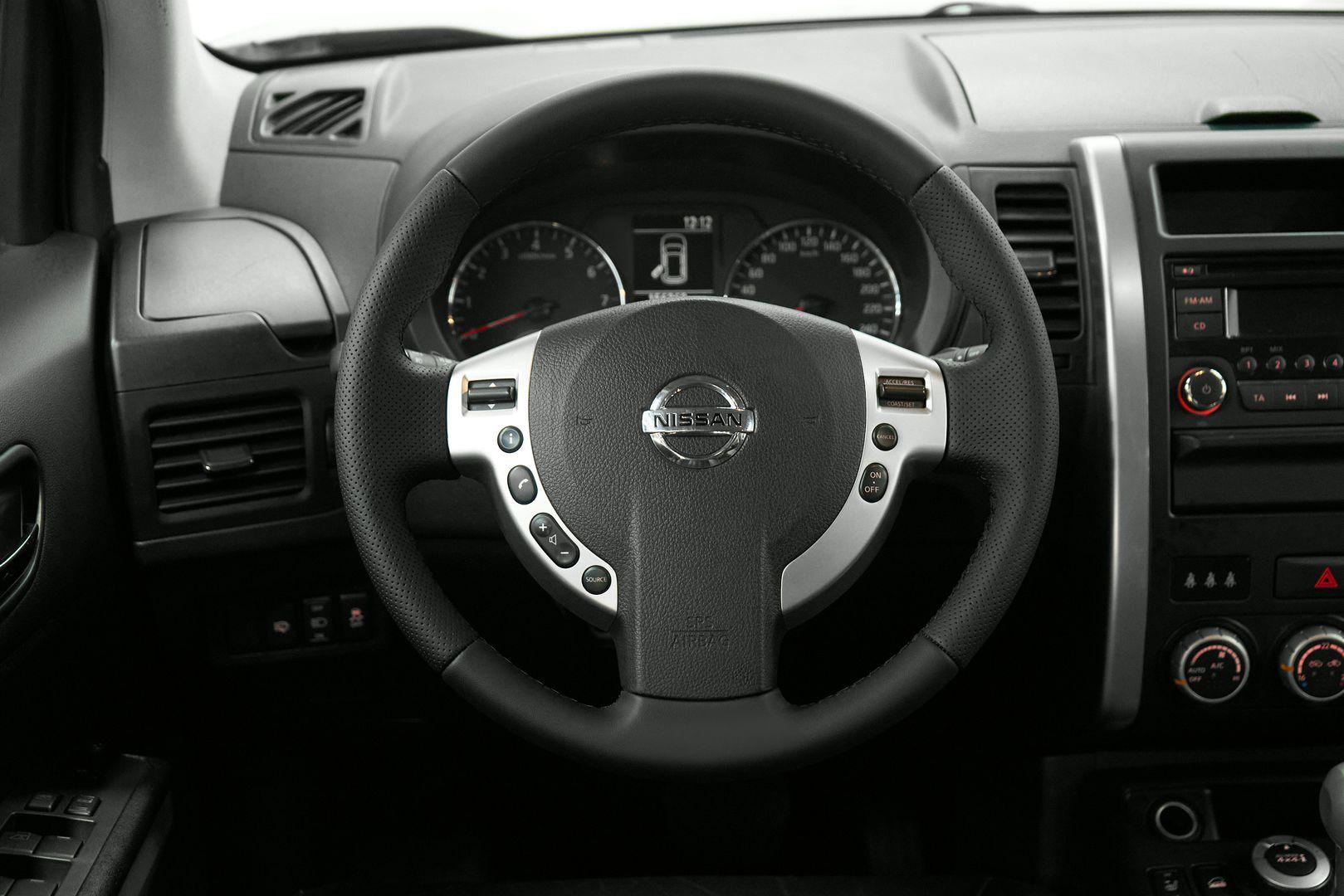 Nissan X-Trail 2013, серый