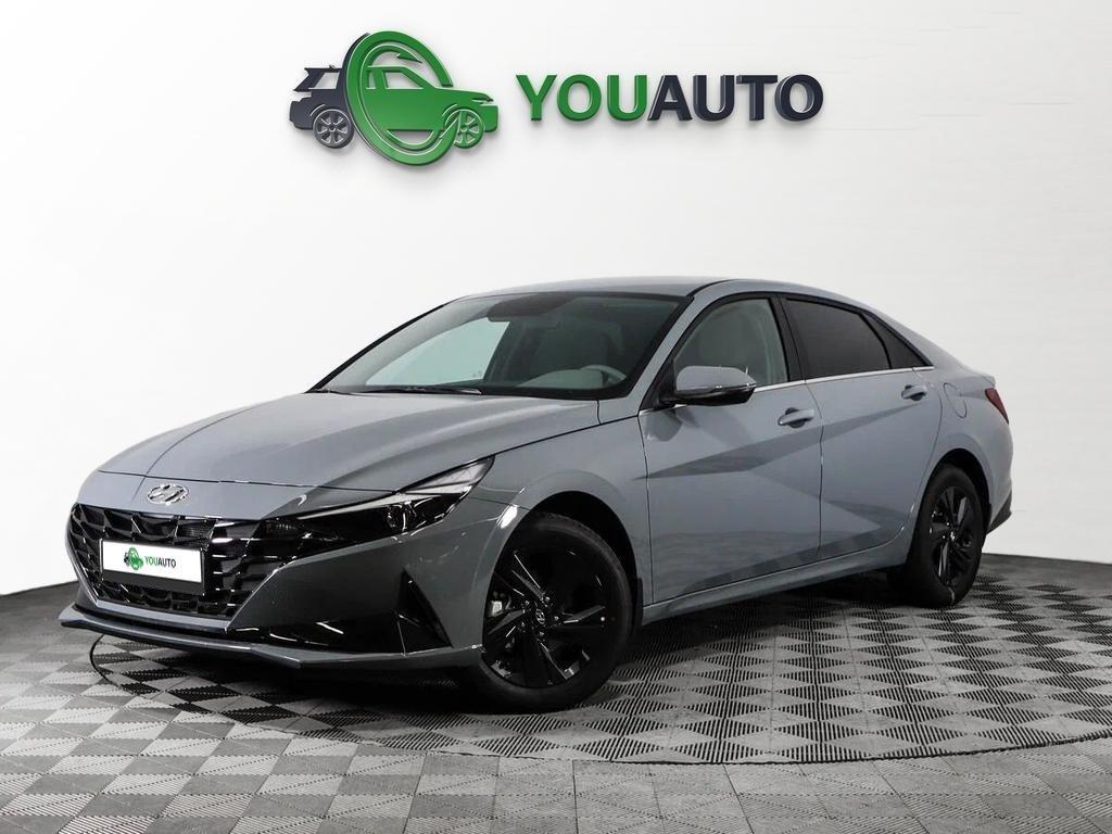 Hyundai Elantra 2022, серый
