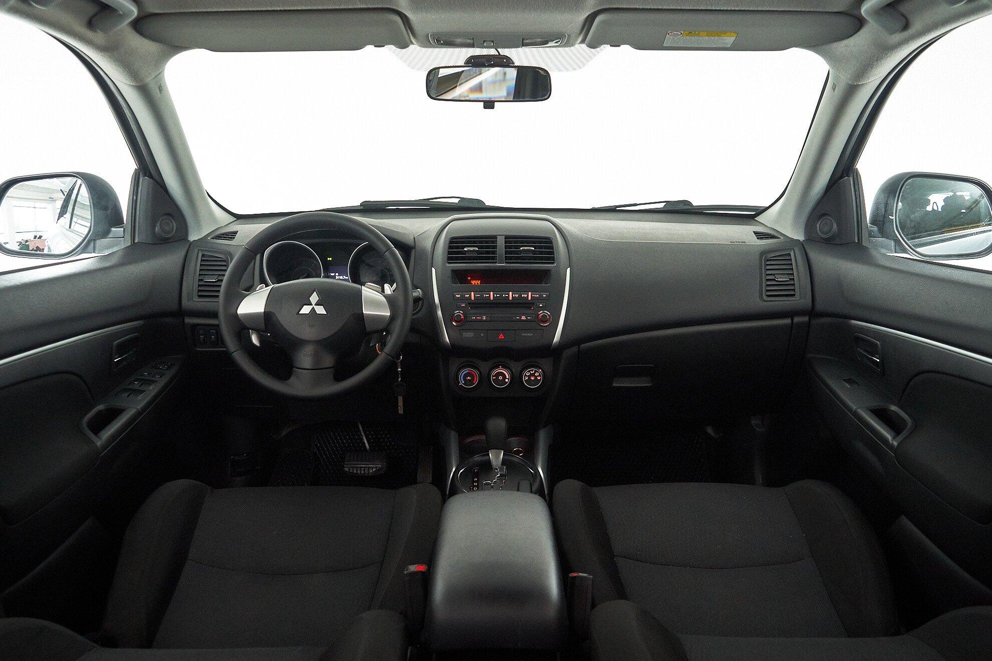 Mitsubishi ASX 2012, серебряный
