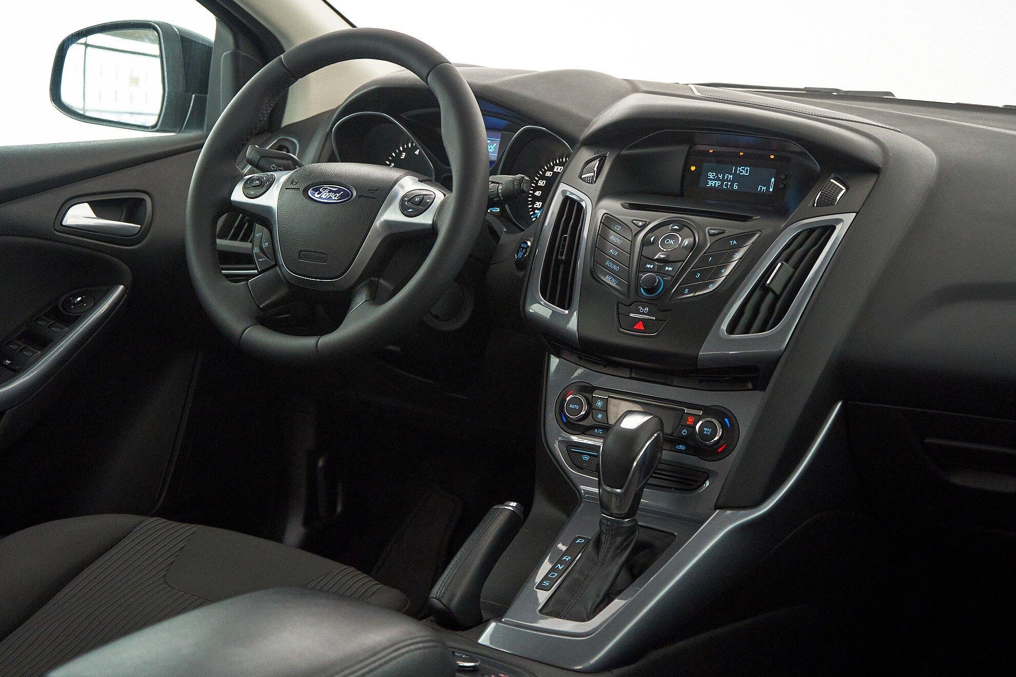 Ford Focus 2014, черный