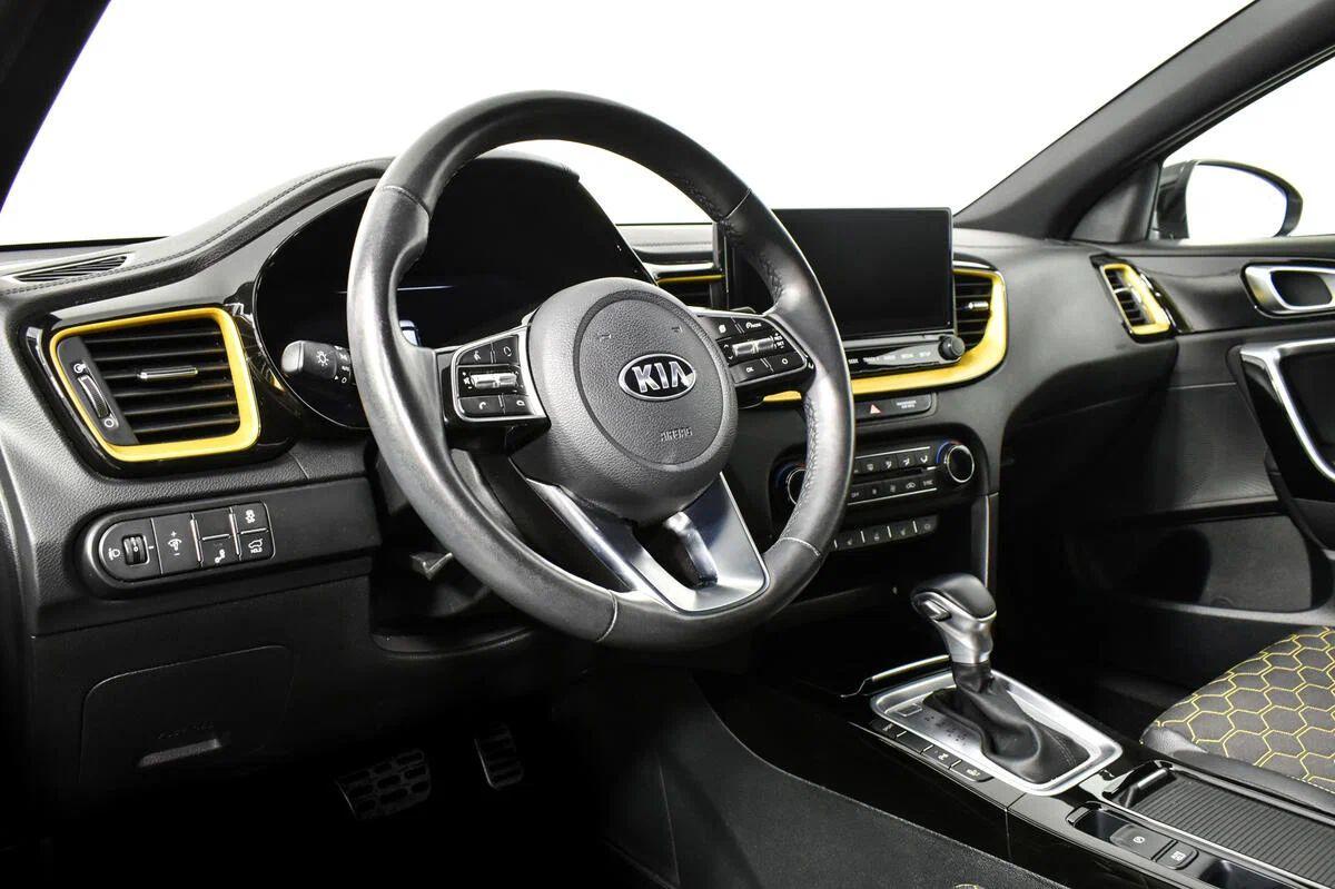 Kia XCeed 2020, белый