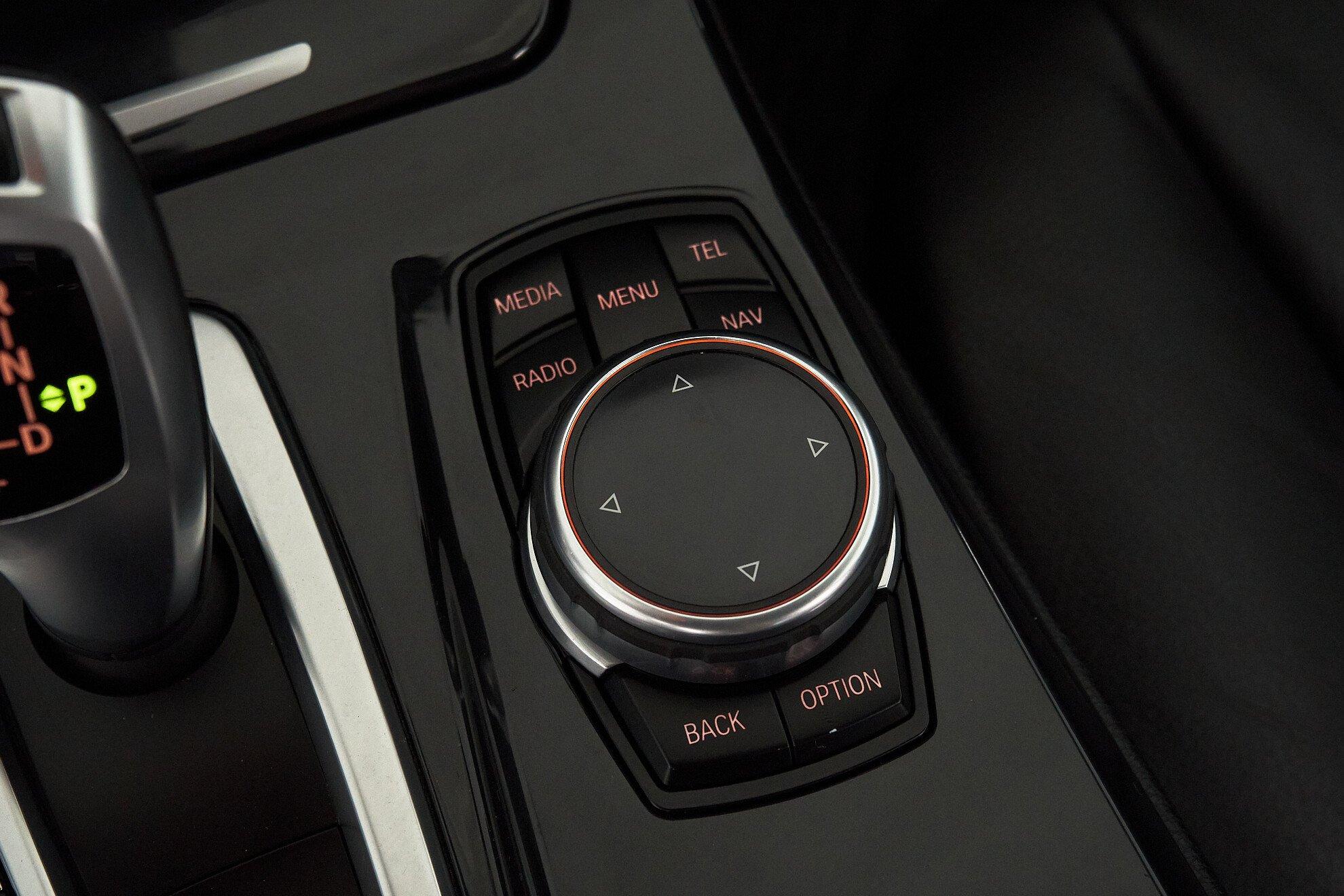 BMW 5 серии 2012, черный