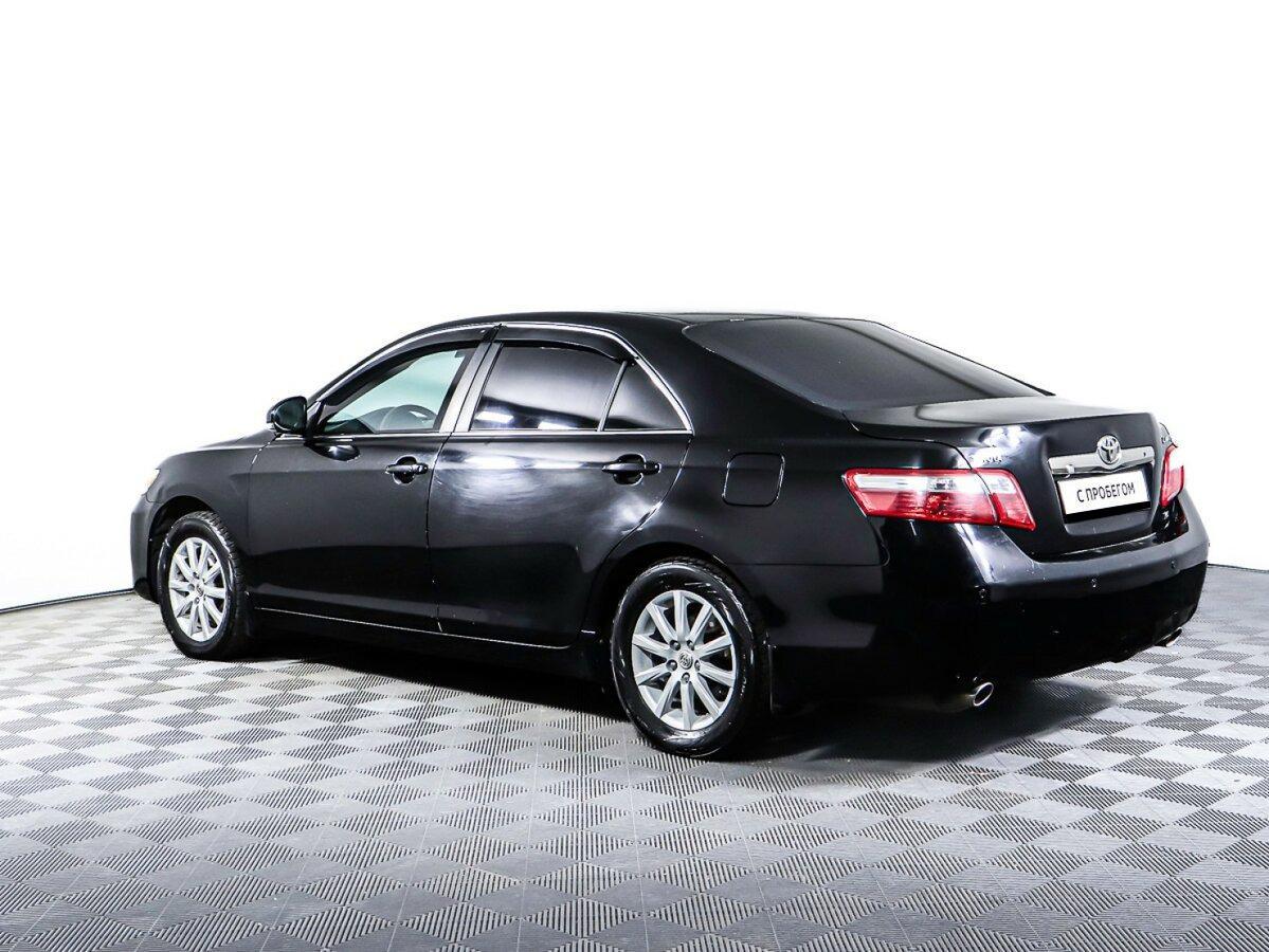 Toyota Camry 2011, черный