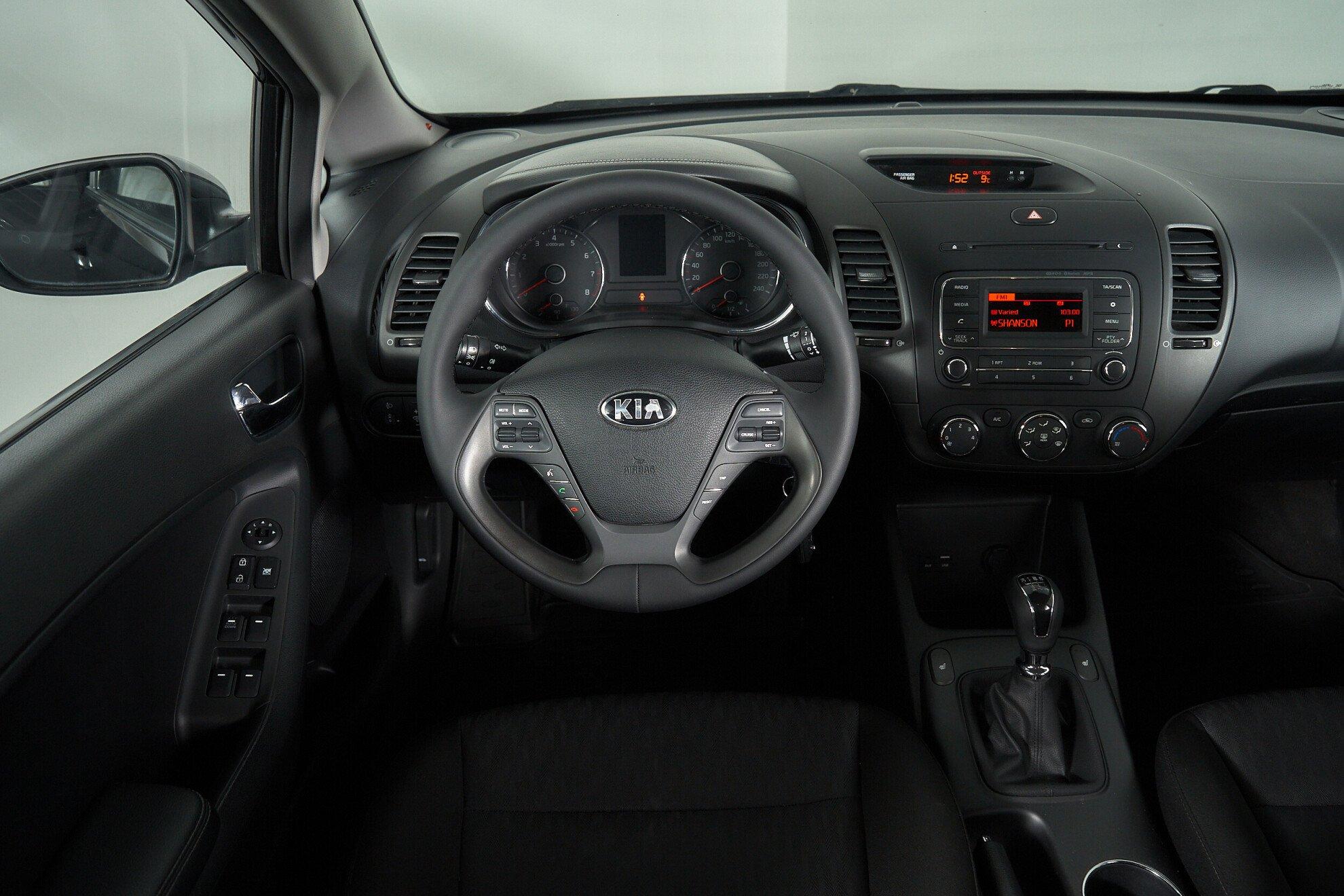 Kia Cerato 2015, черный