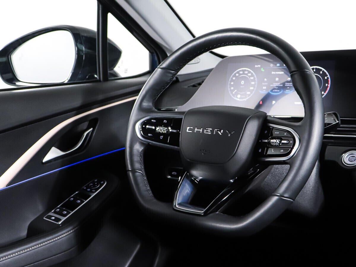 Omoda C5 2022, синий