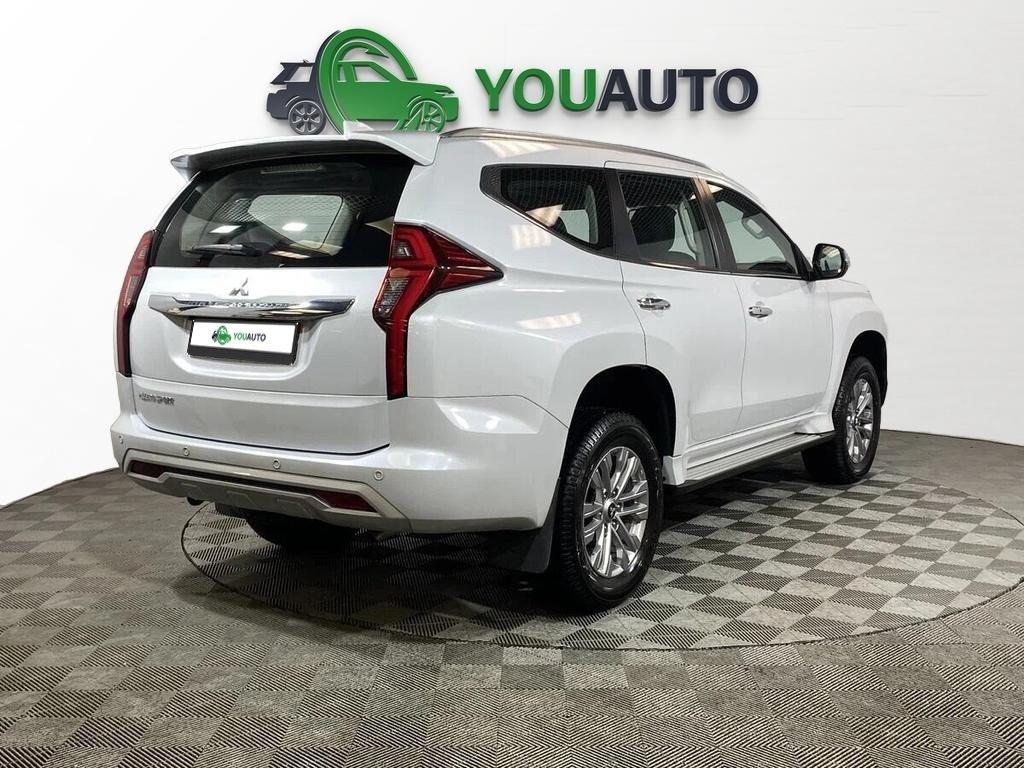 Mitsubishi Pajero Sport 2020, белый