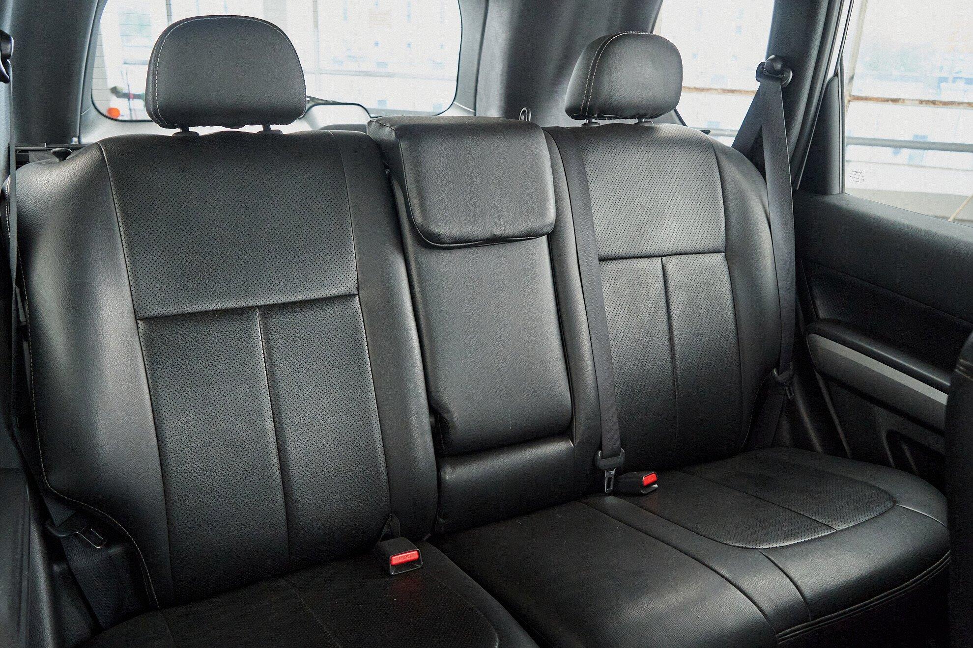 Nissan X-Trail 2011, серебряный