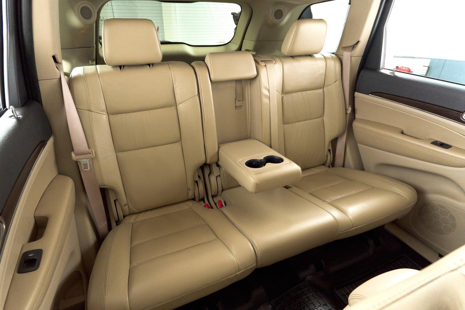 Jeep Grand Cherokee 2013, черный