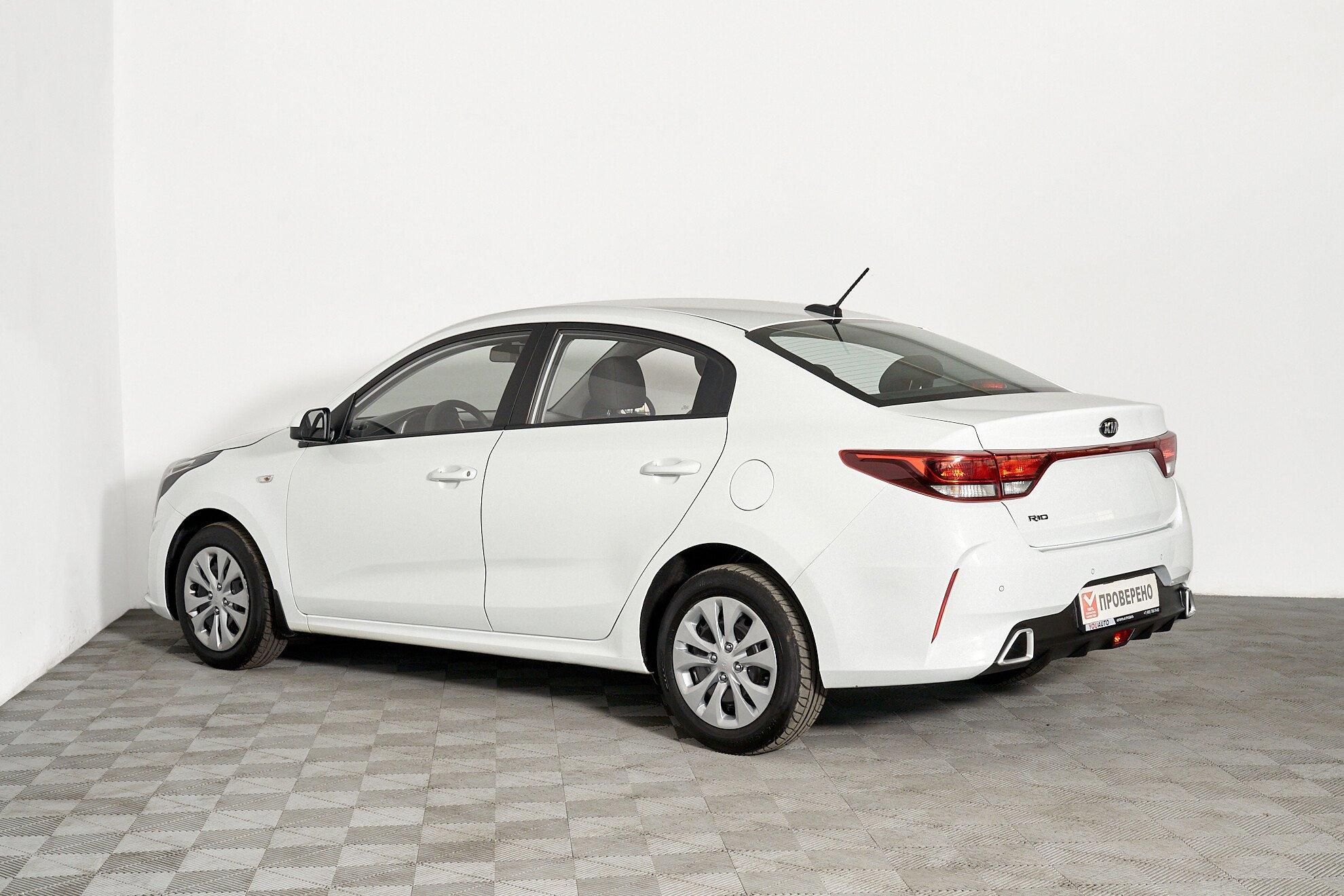 Kia Rio 2021, белый